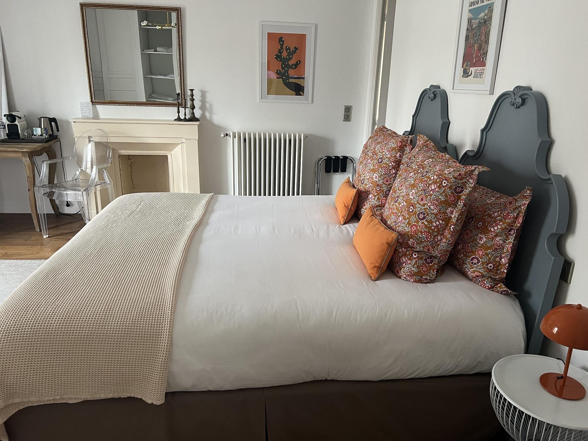 Double King Size Bed