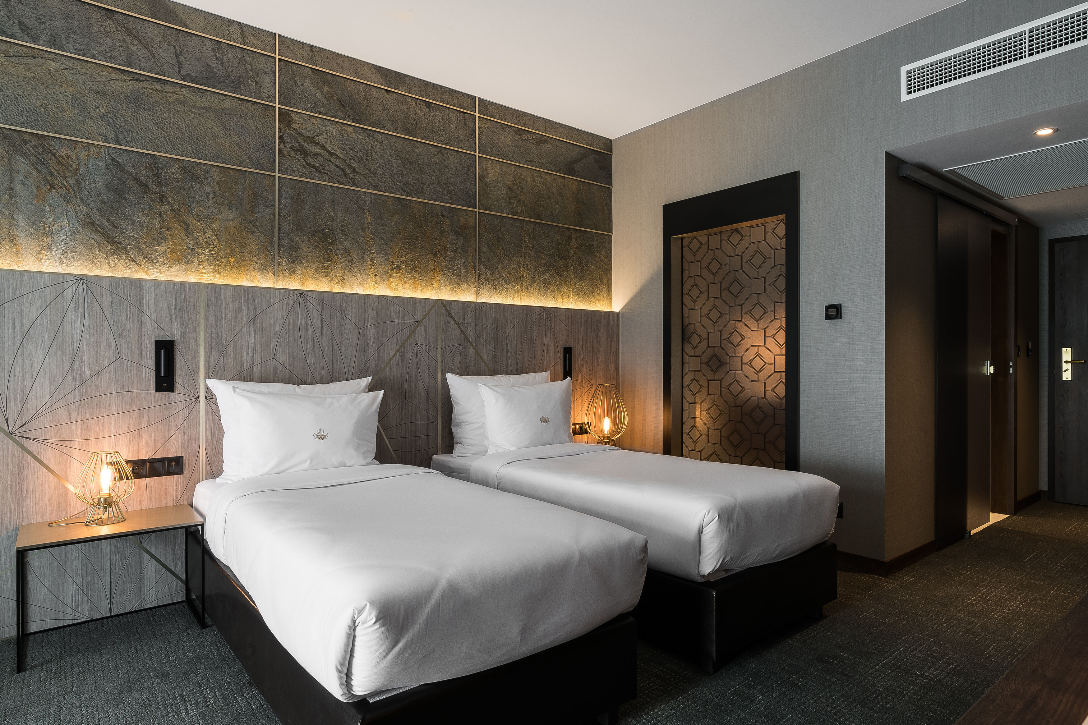 Double or Twin Superior