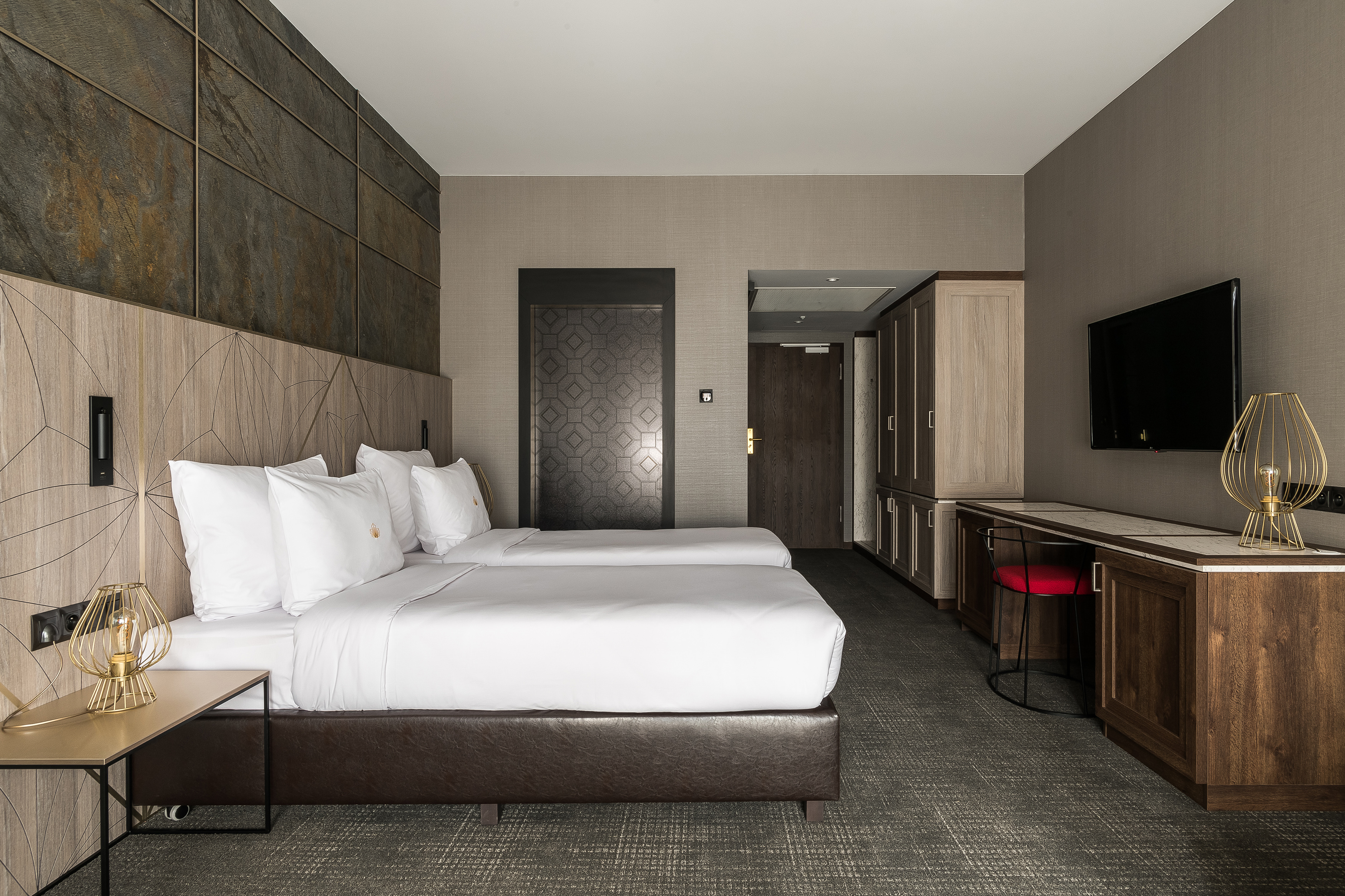 Double or Twin Superior