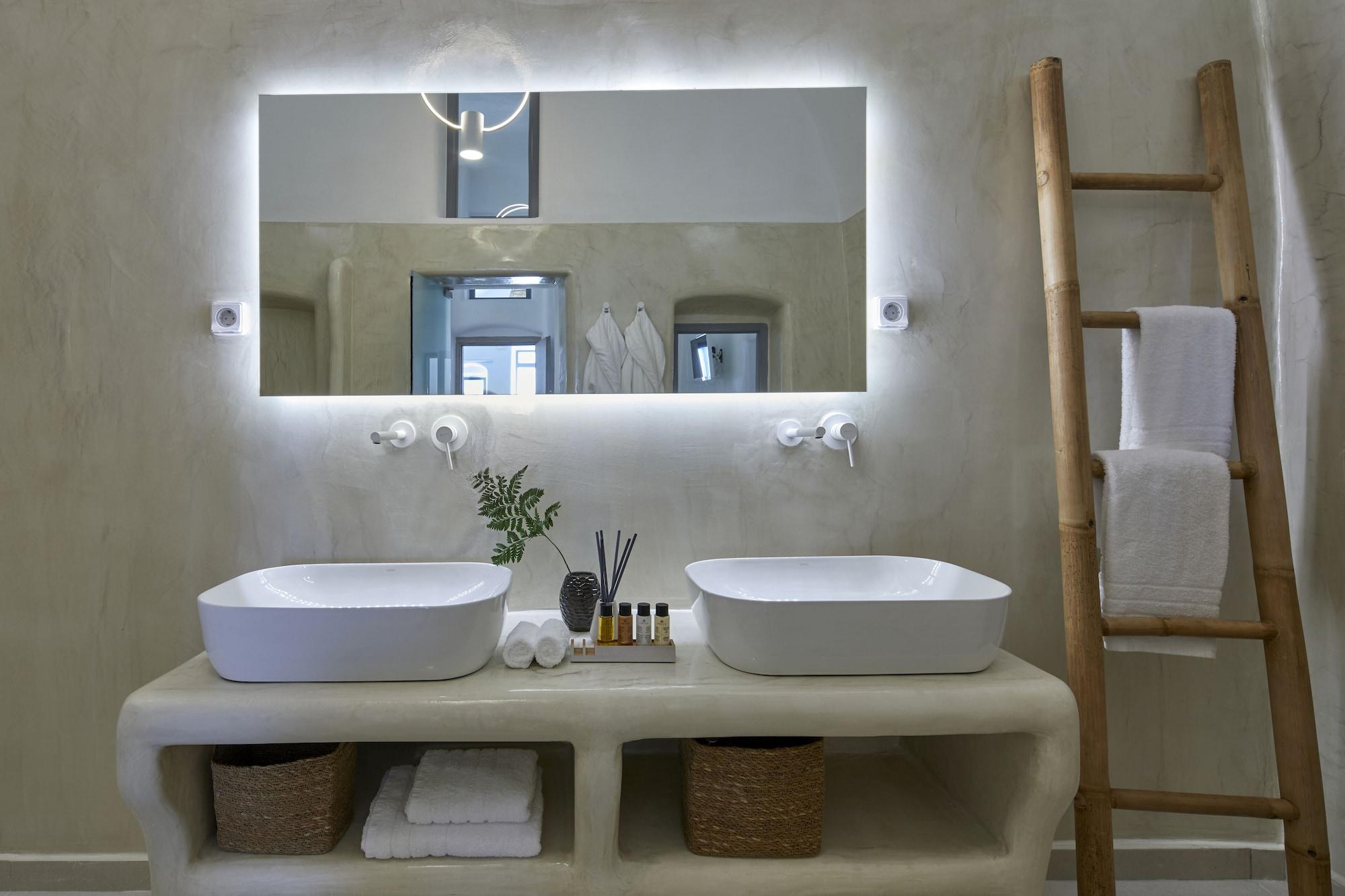 Suite with Private Pool