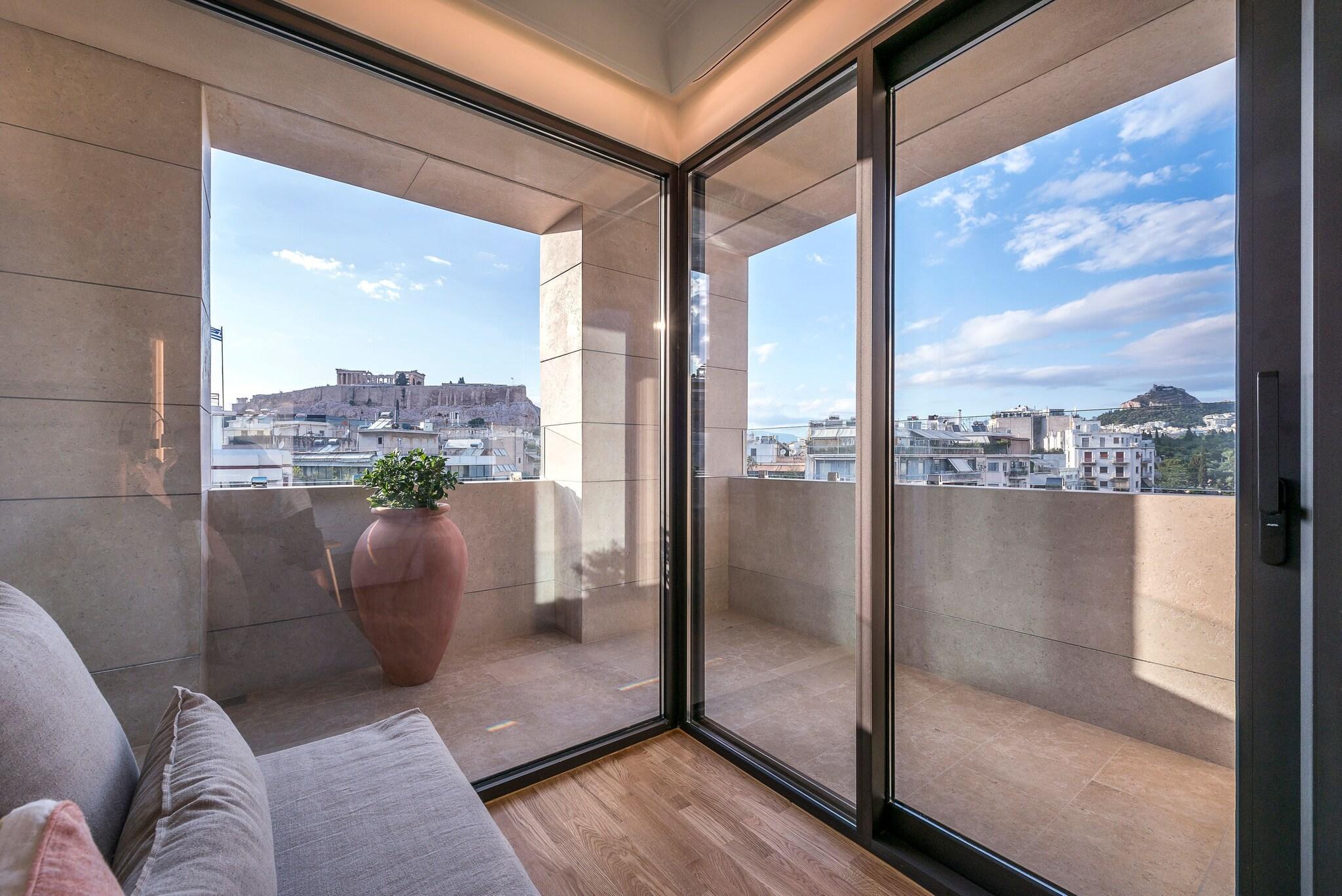 Suite Deluxe with Views