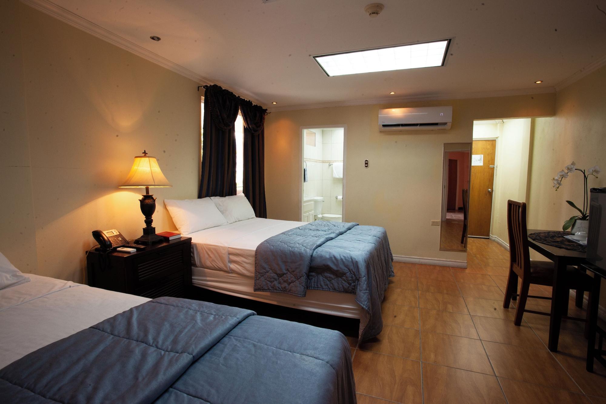 Suite Two Queen Beds