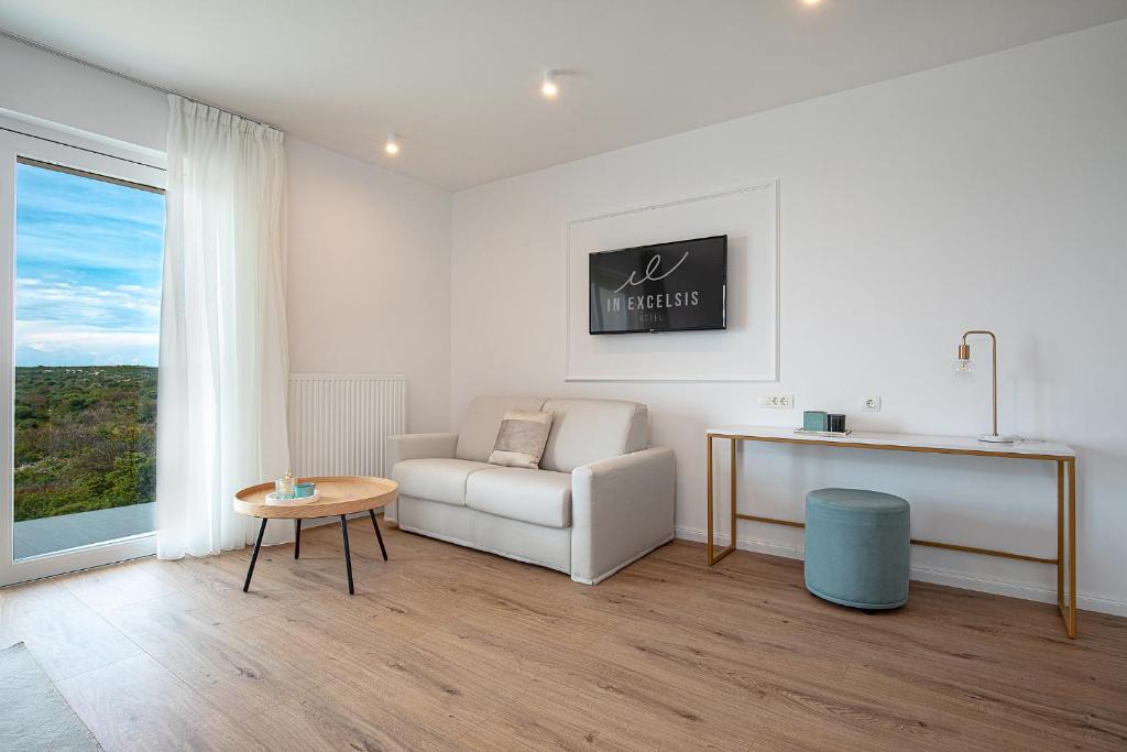 Room Deluxe with Air Conditioning