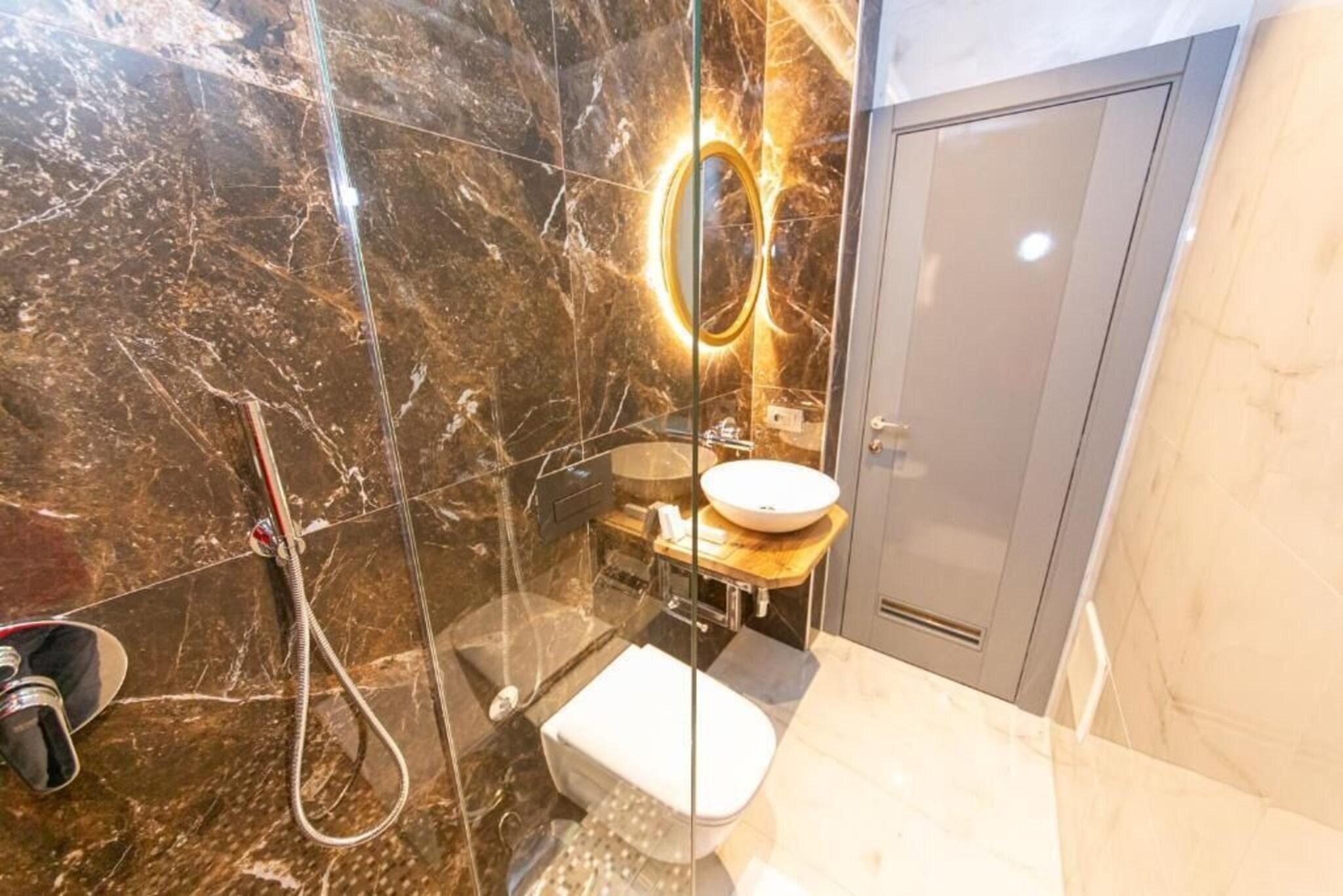 Double Deluxe with Views