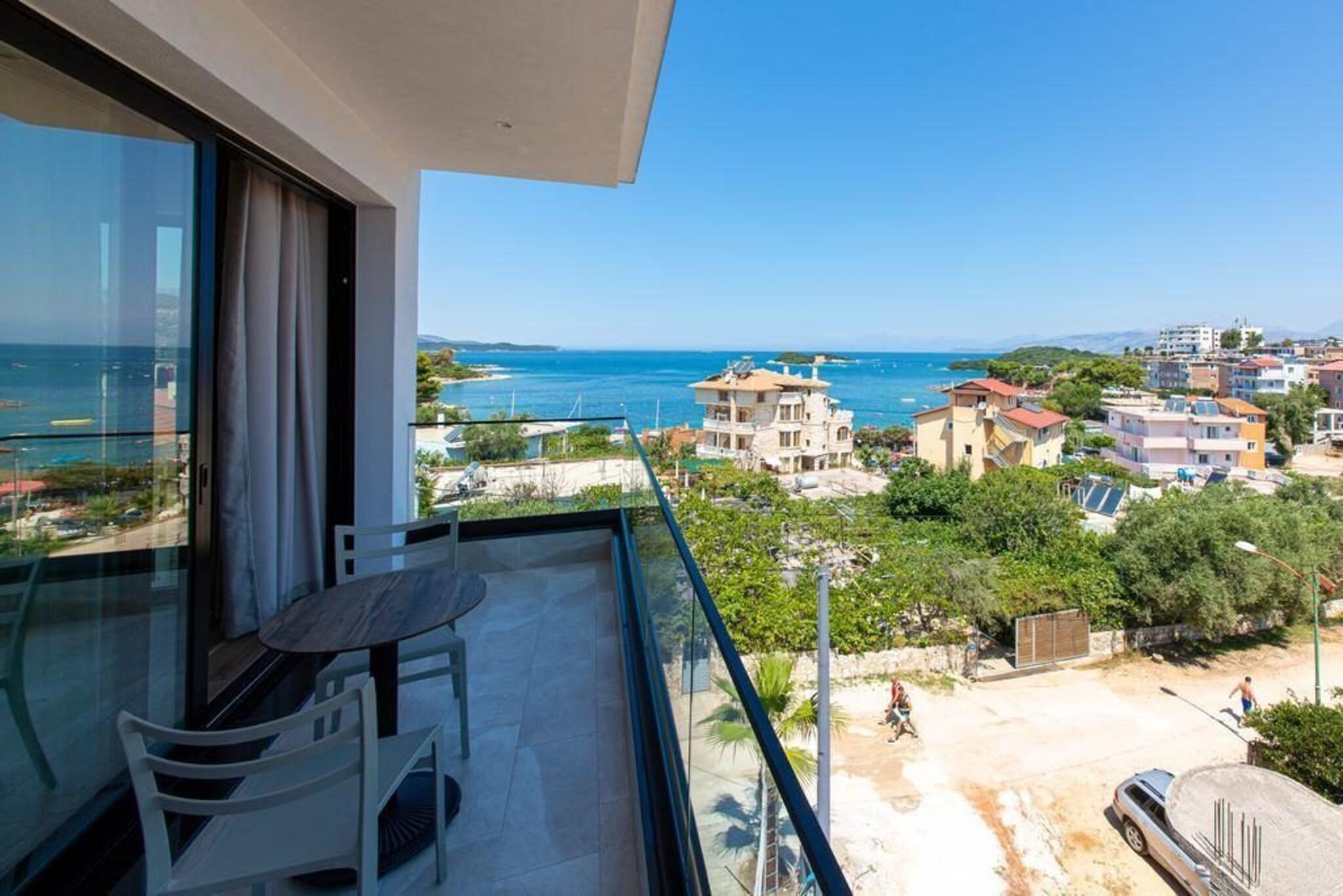 Triple Deluxe Sea View with Balcony