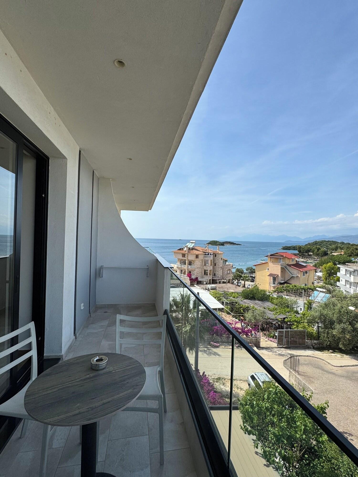 Triple Deluxe with Views