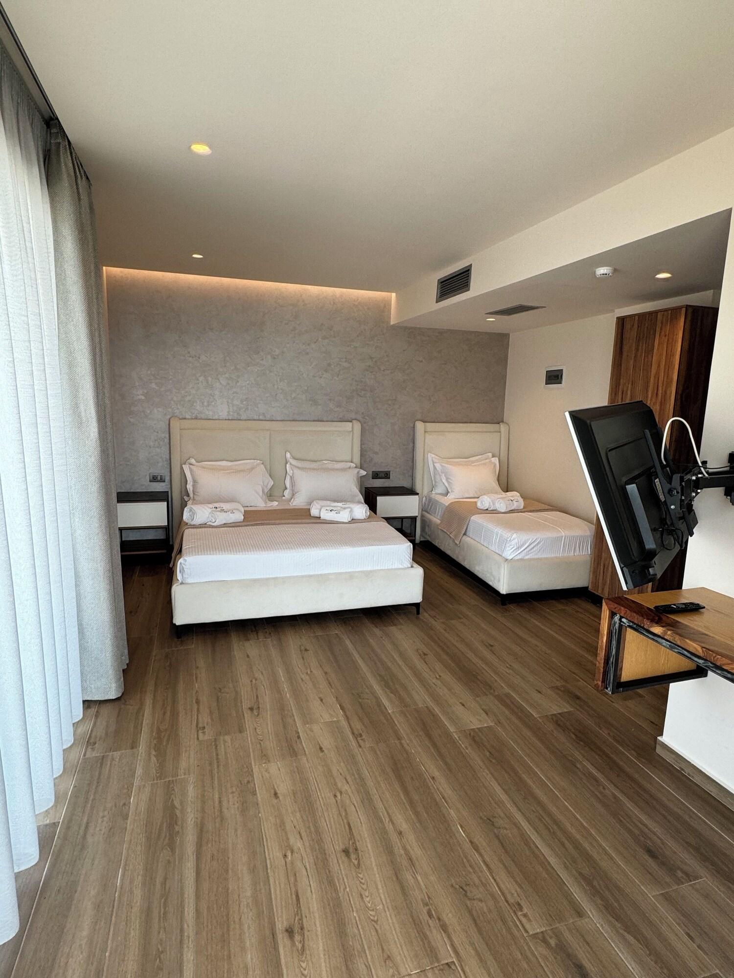 Triple Deluxe Sea View with Balcony