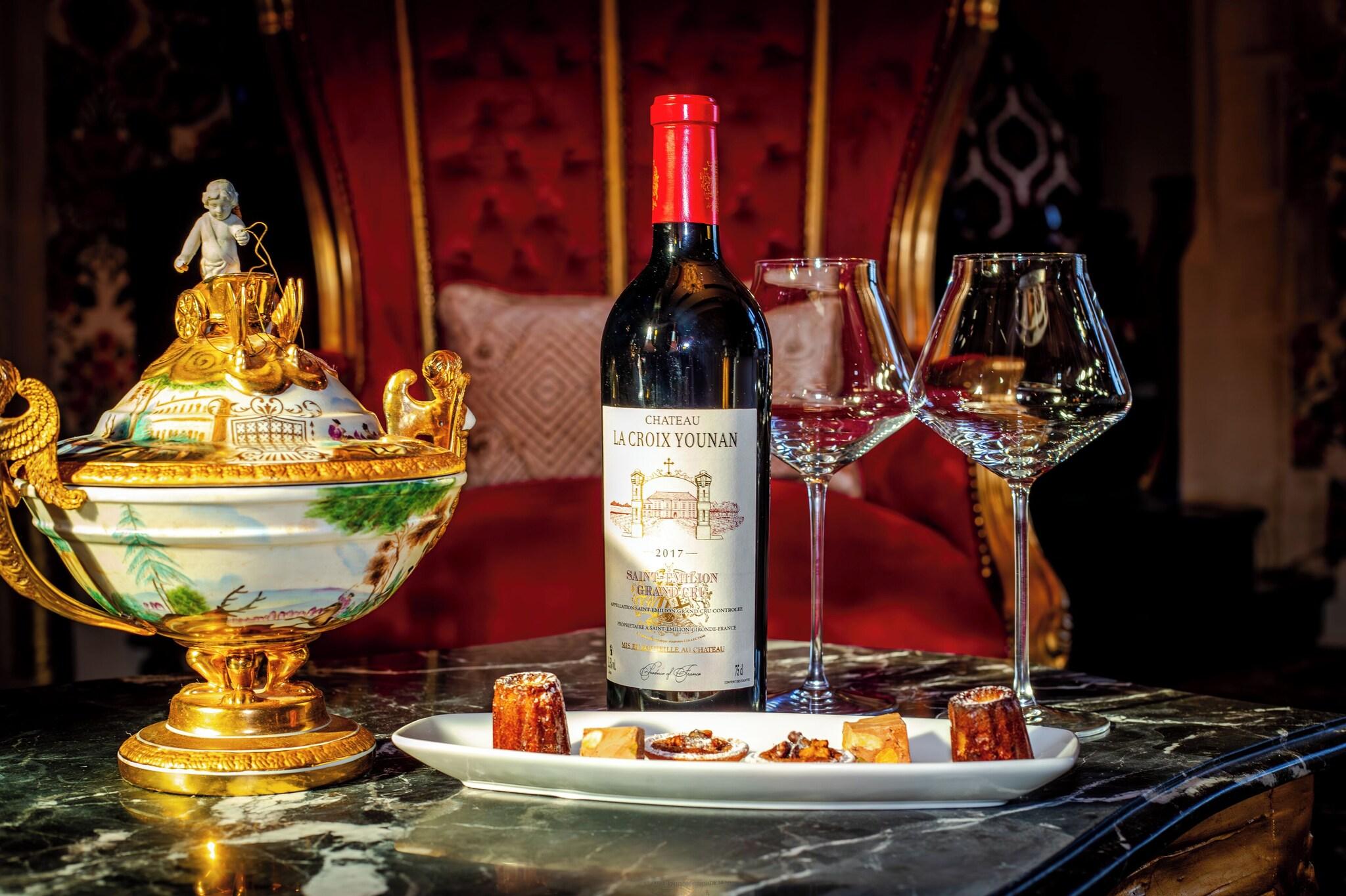 Suite Classic King Bed