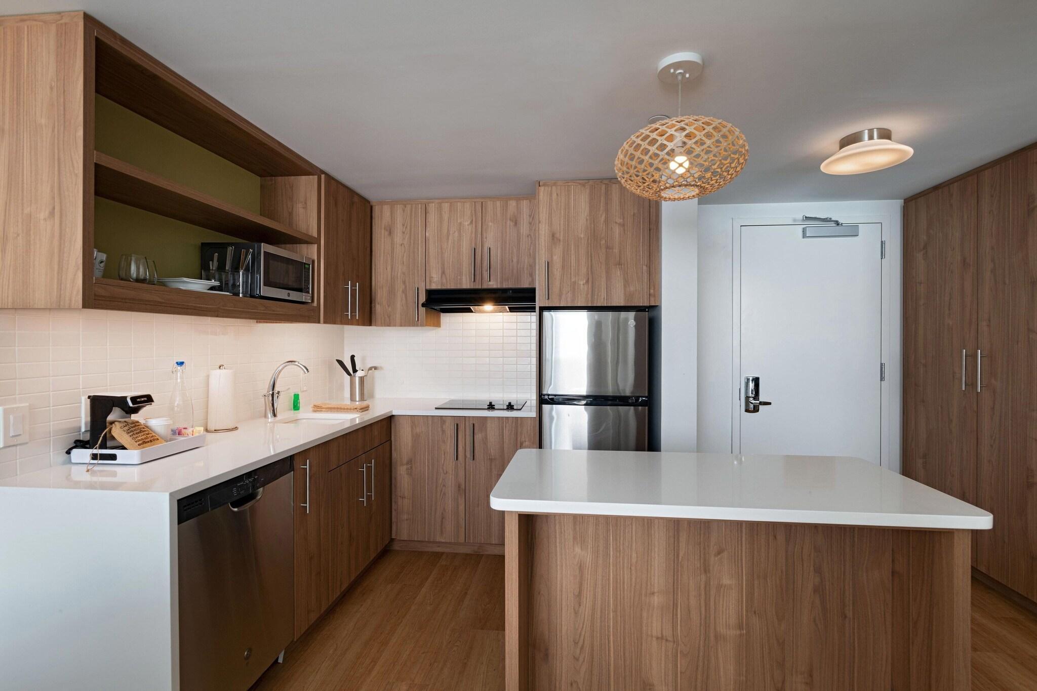 Suite King Bed One Bedroom 