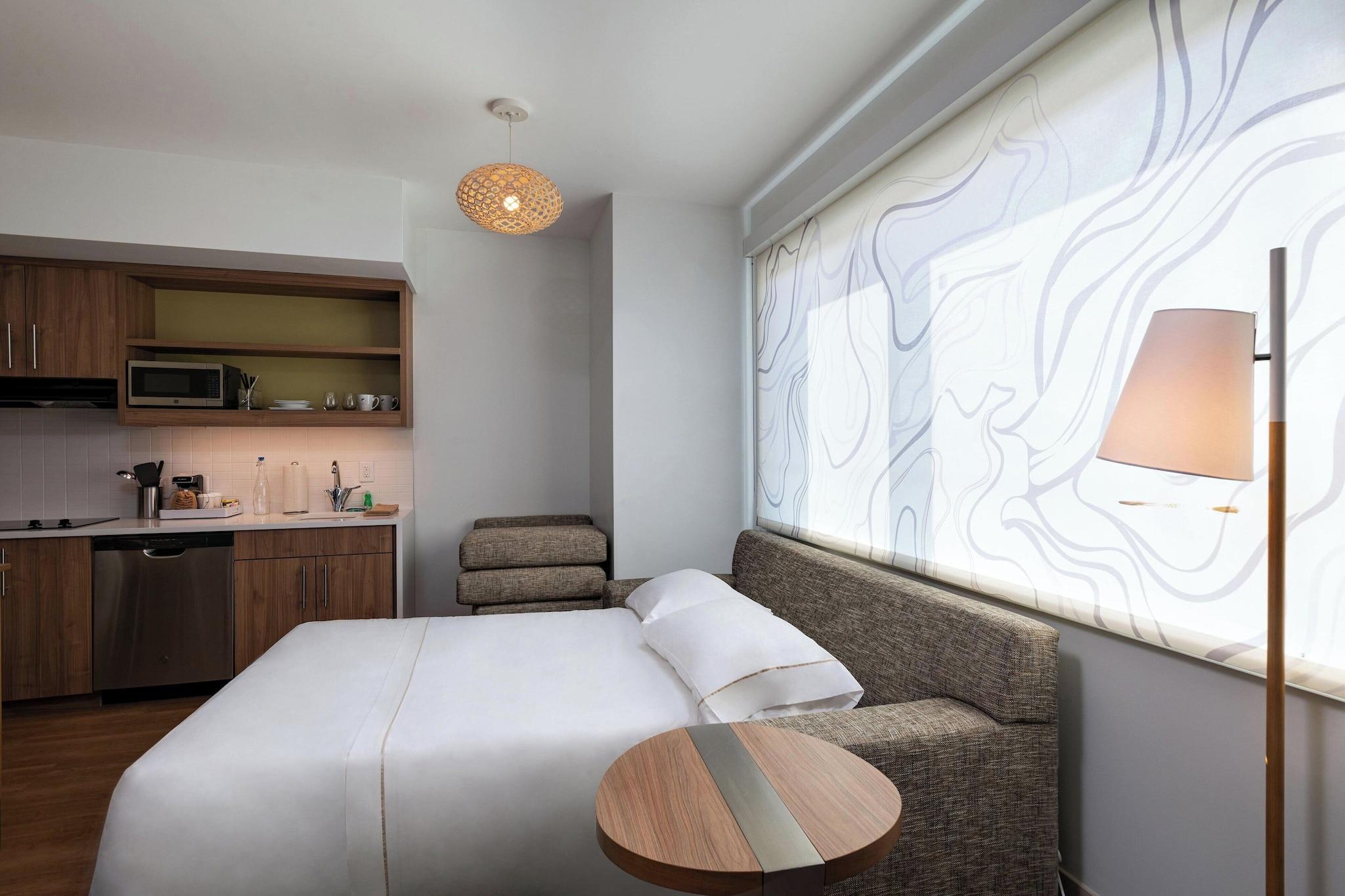 Studio Accessible-two Queen Beds