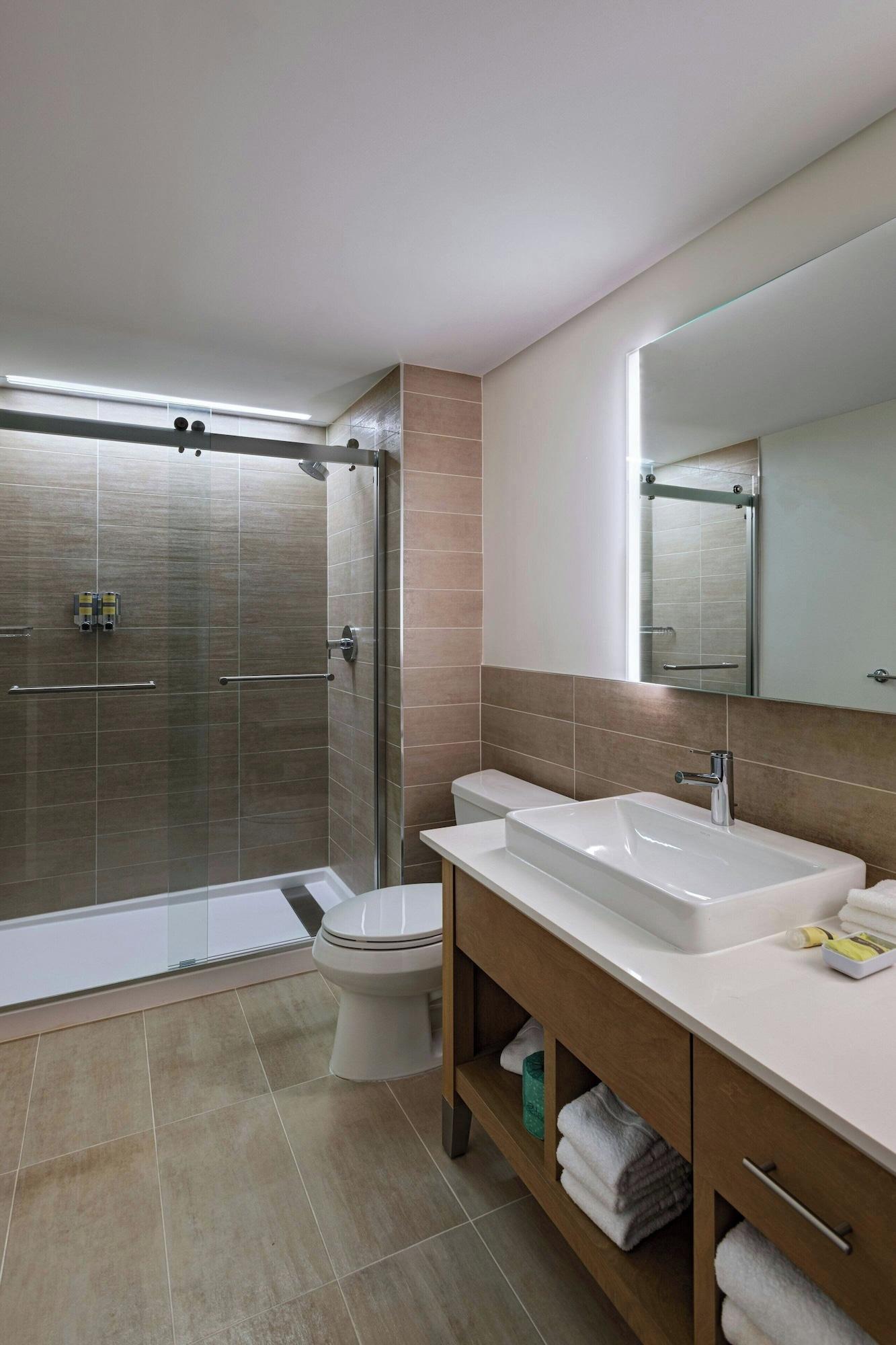 Suite Accessible Executive Room