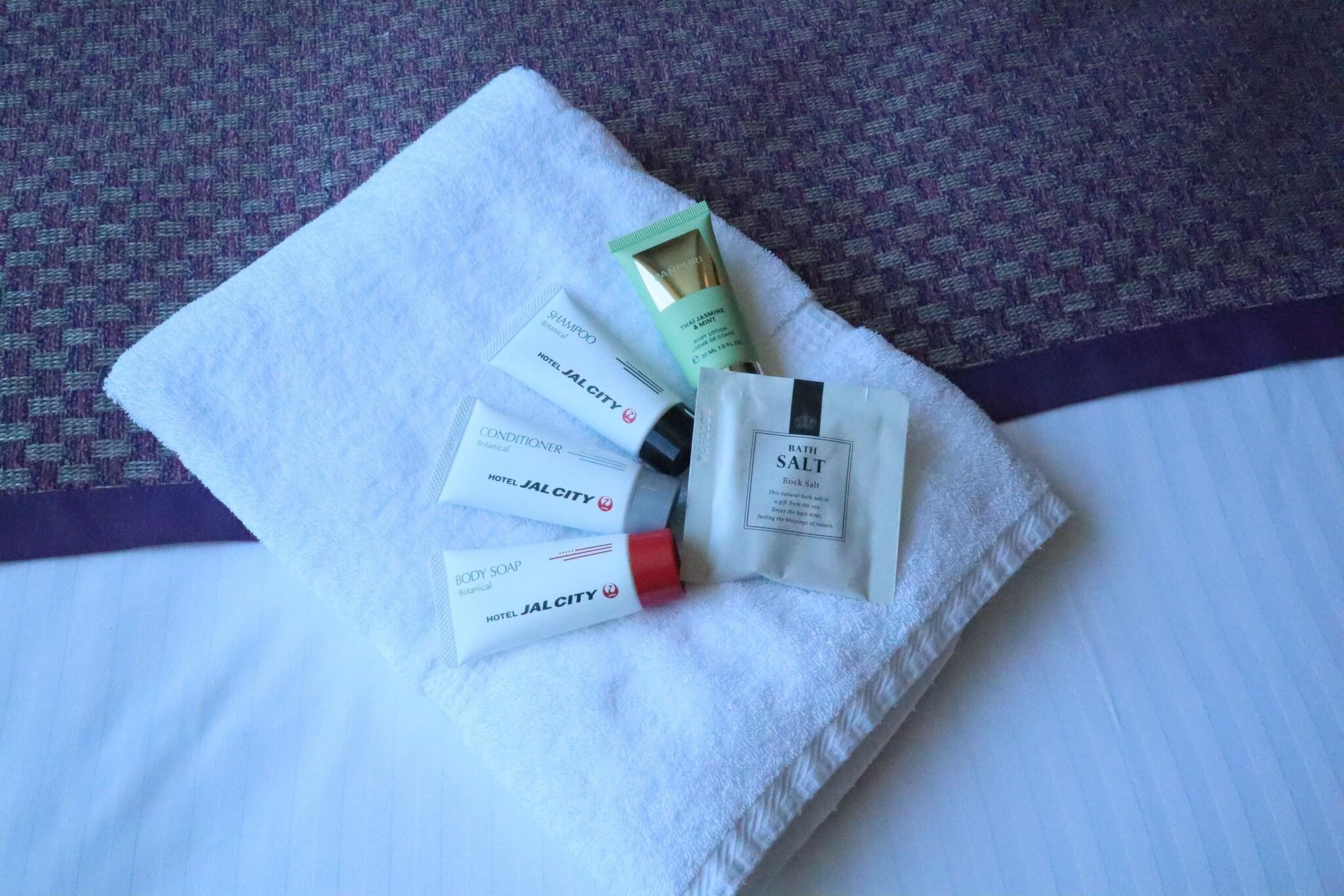 Twin Deluxe Two Beds