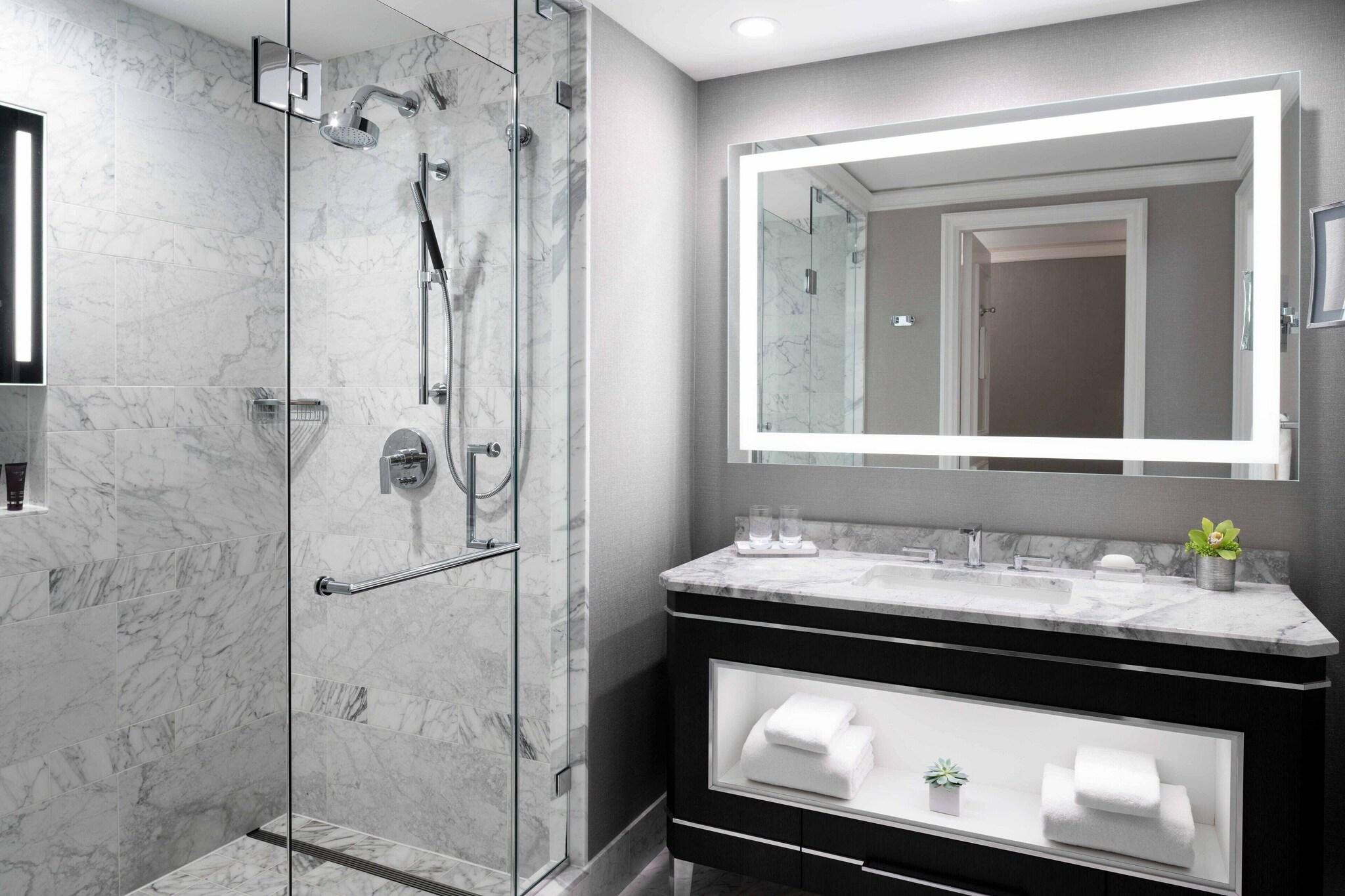 Double Club King Bed