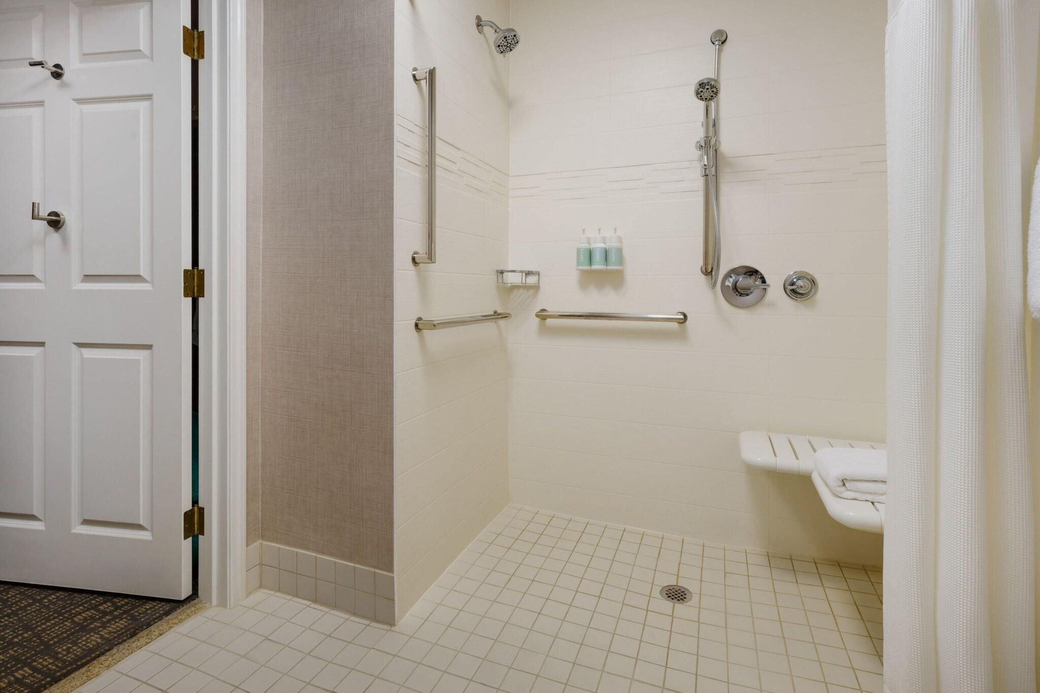 Suite Queen Size Bed