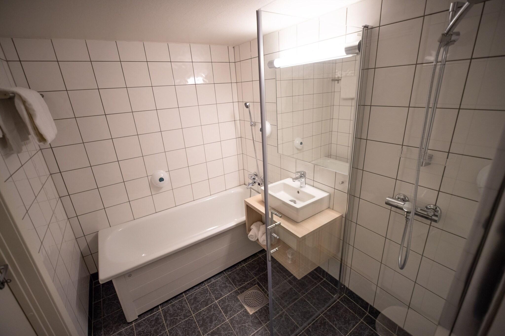 Double Deluxe Queen Bed