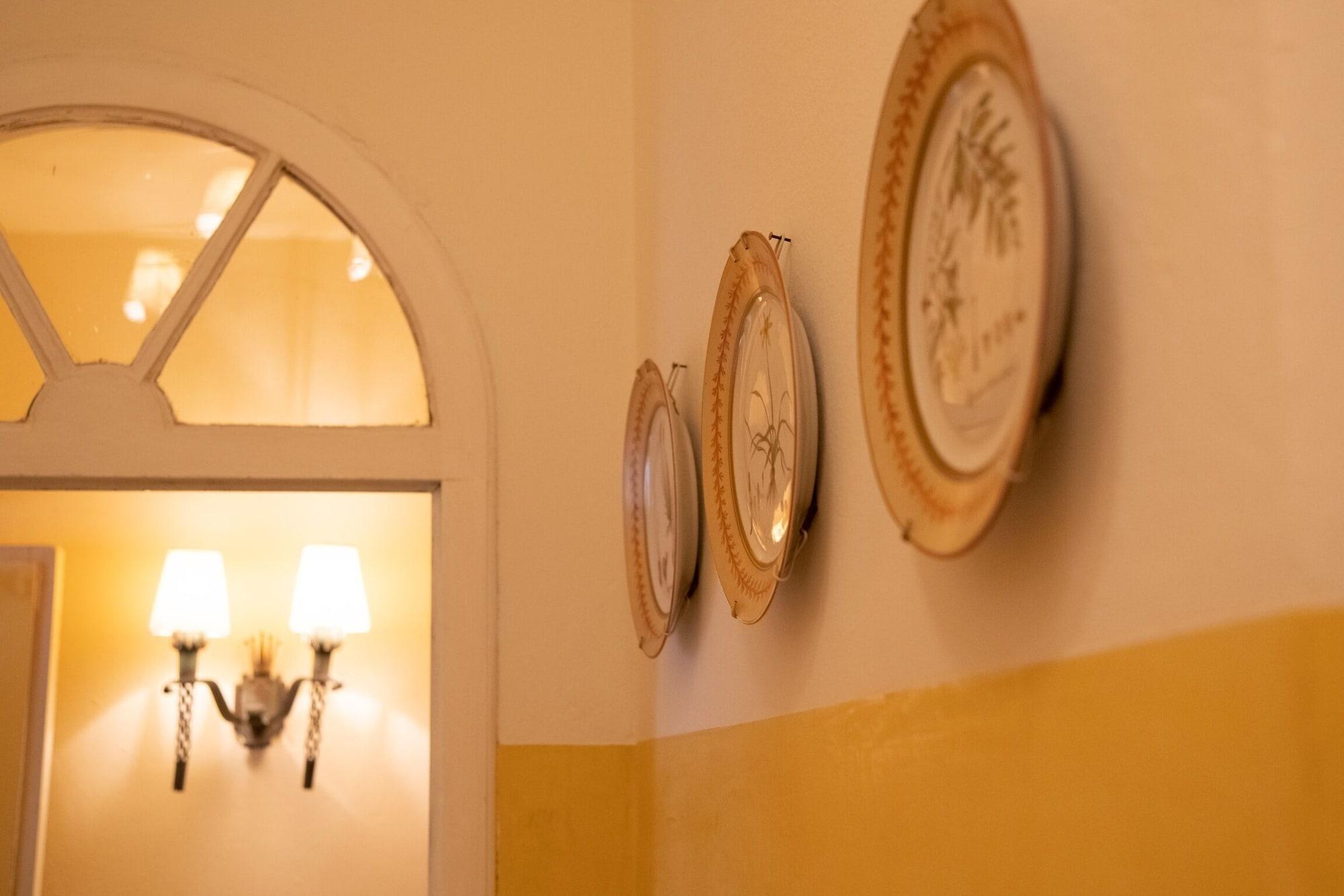 Double Queen Size Bed