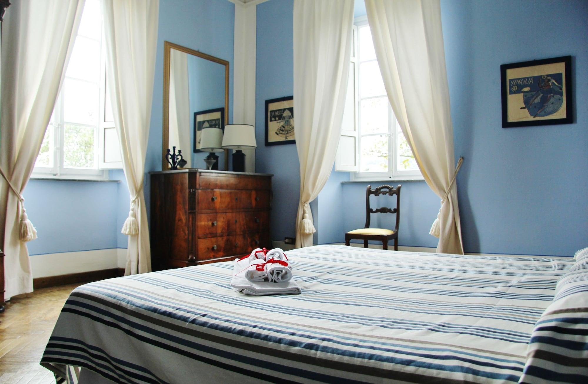 Double Queen Size Bed