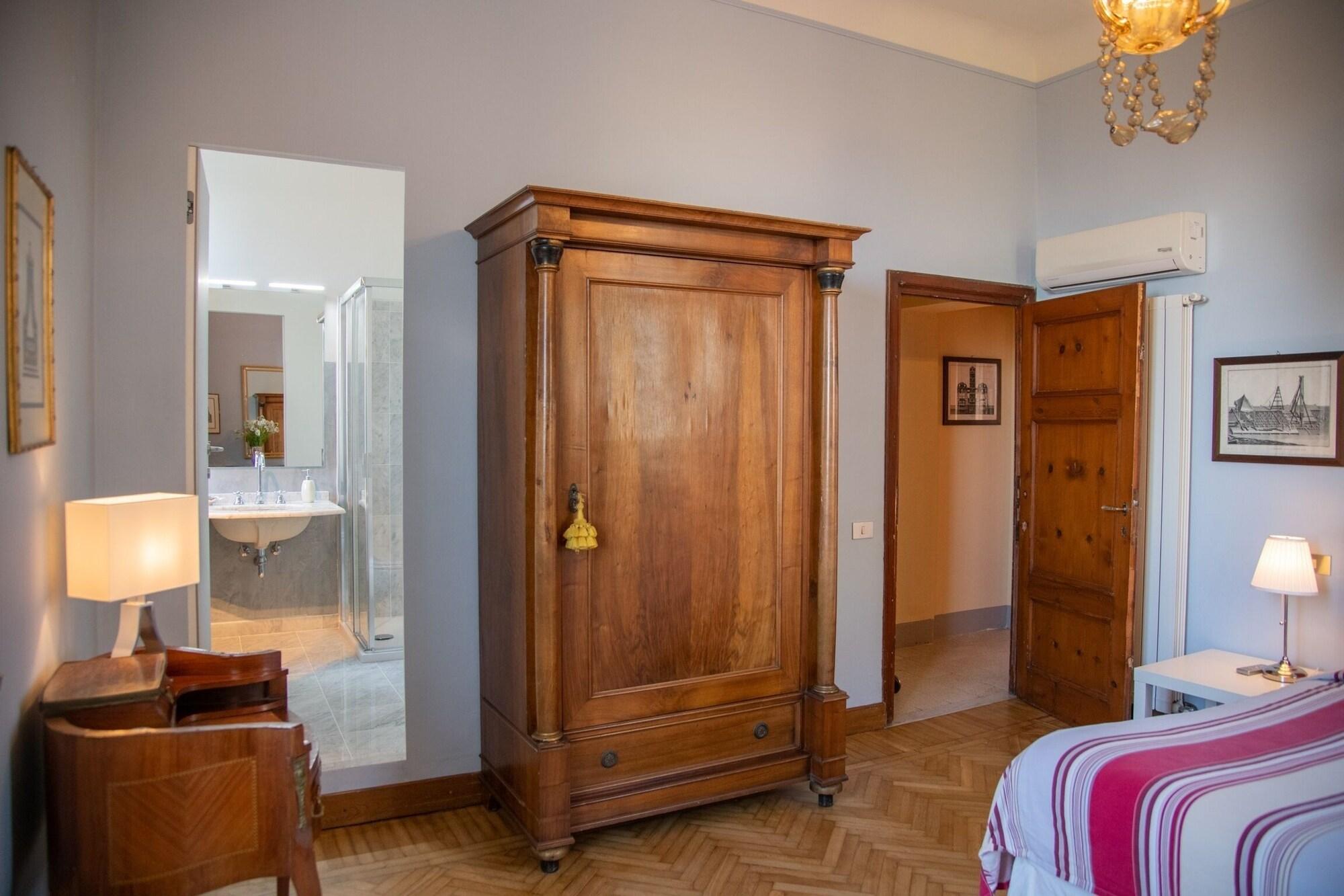 Double Queen Size Bed