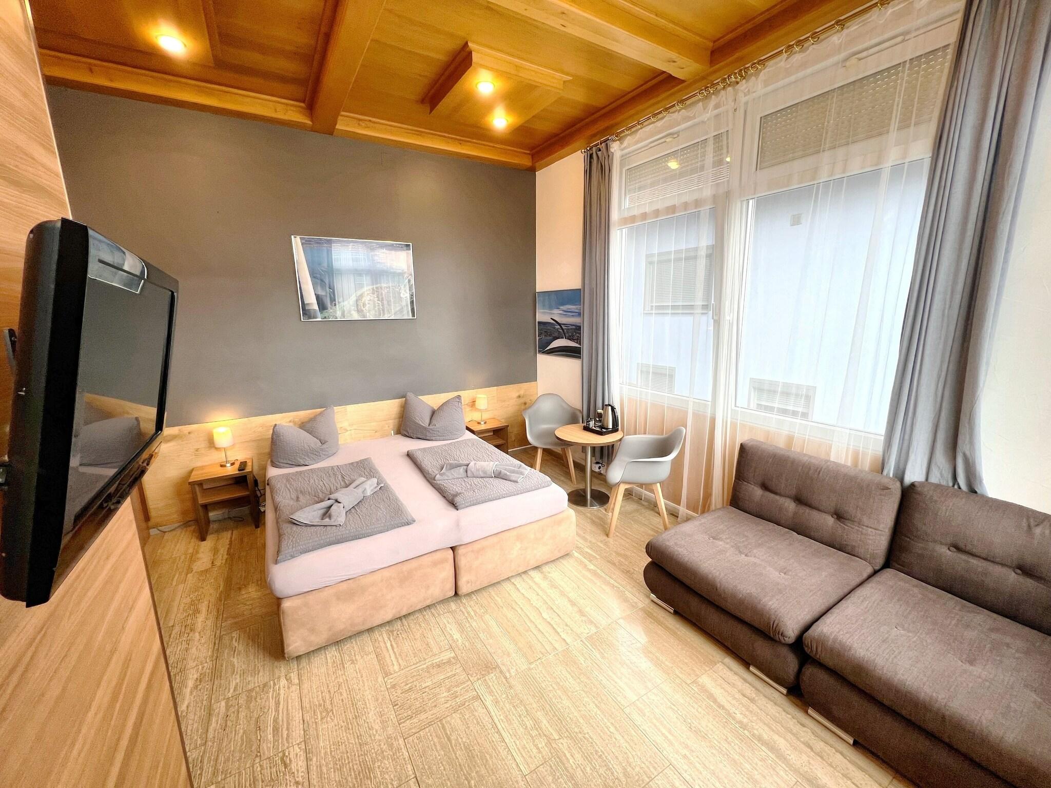 Family Room Queen Size Bed