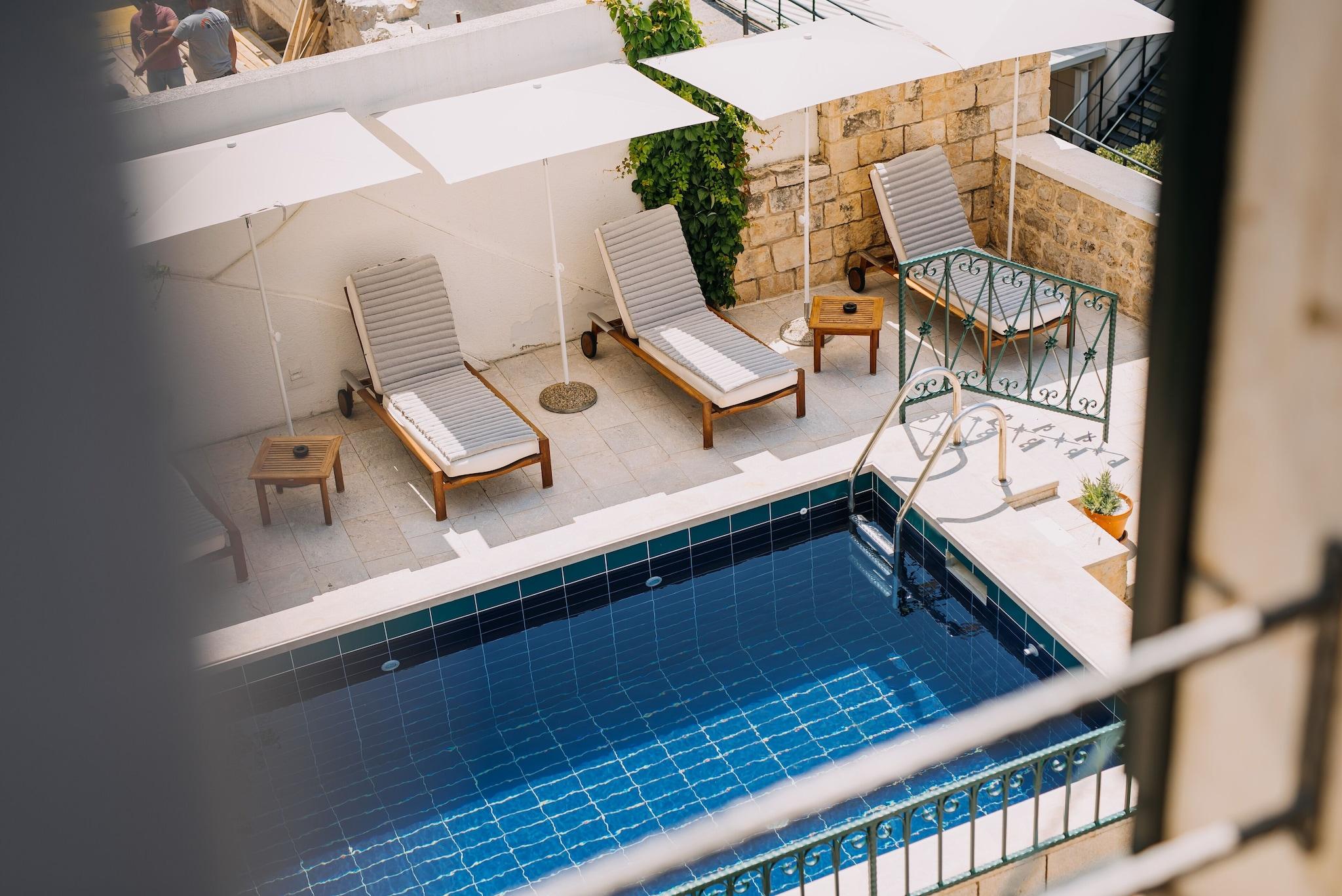 Double Superior Pool View