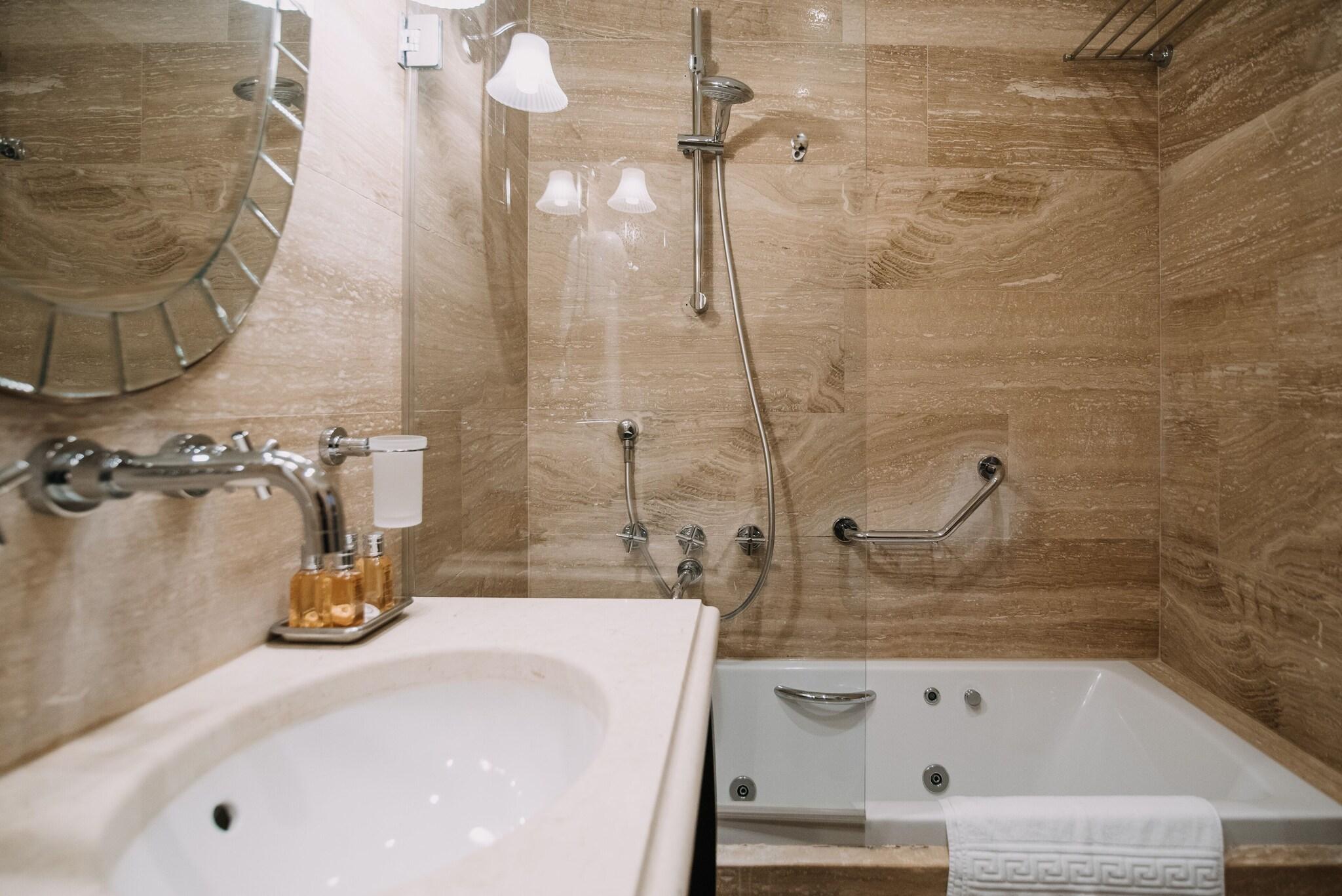 Double Superior Pool View