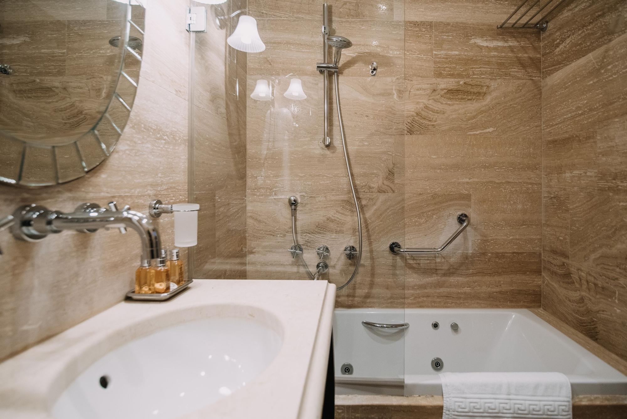 Double Superior Pool View