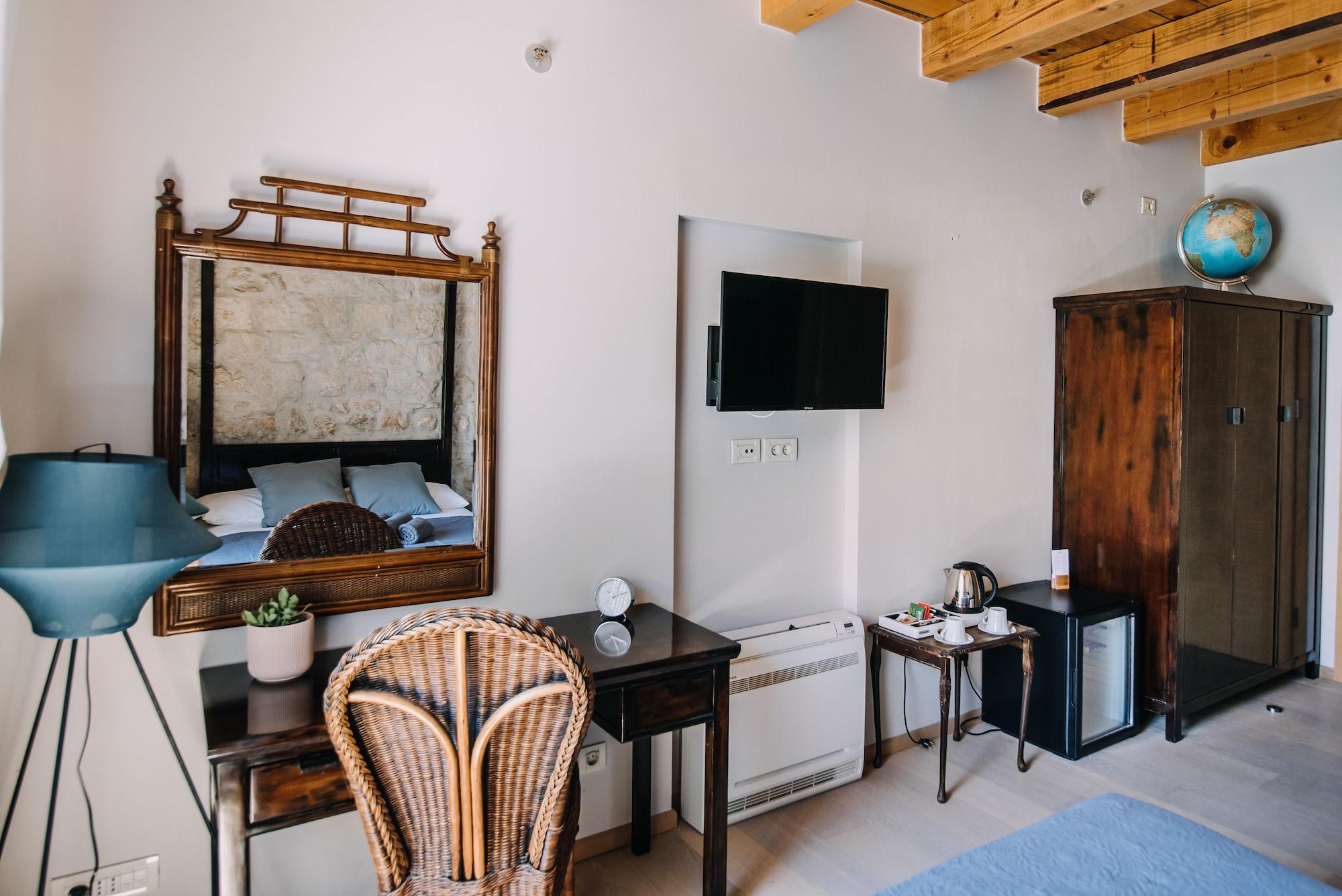 Double Superior Pool View