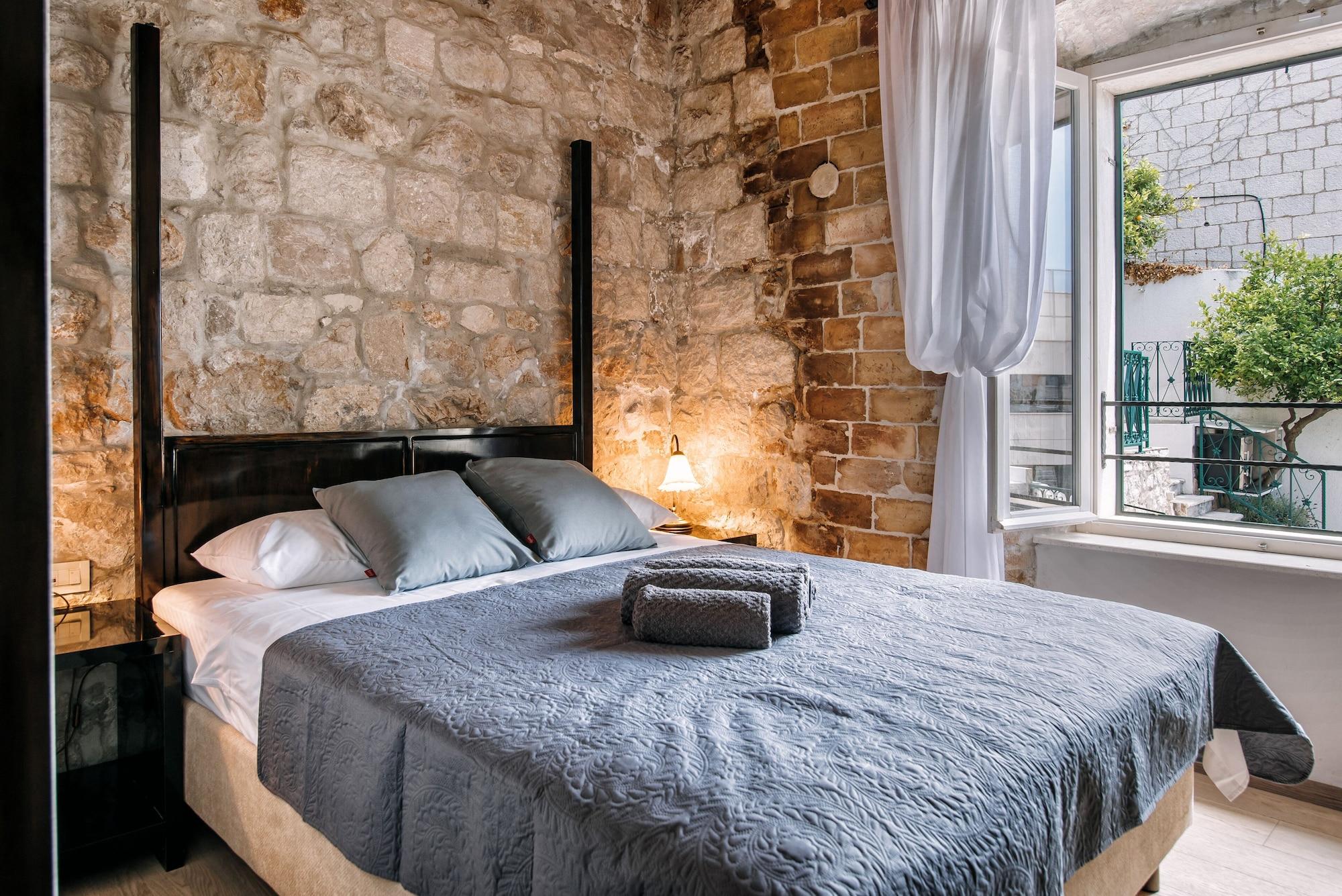 Double Superior Pool View