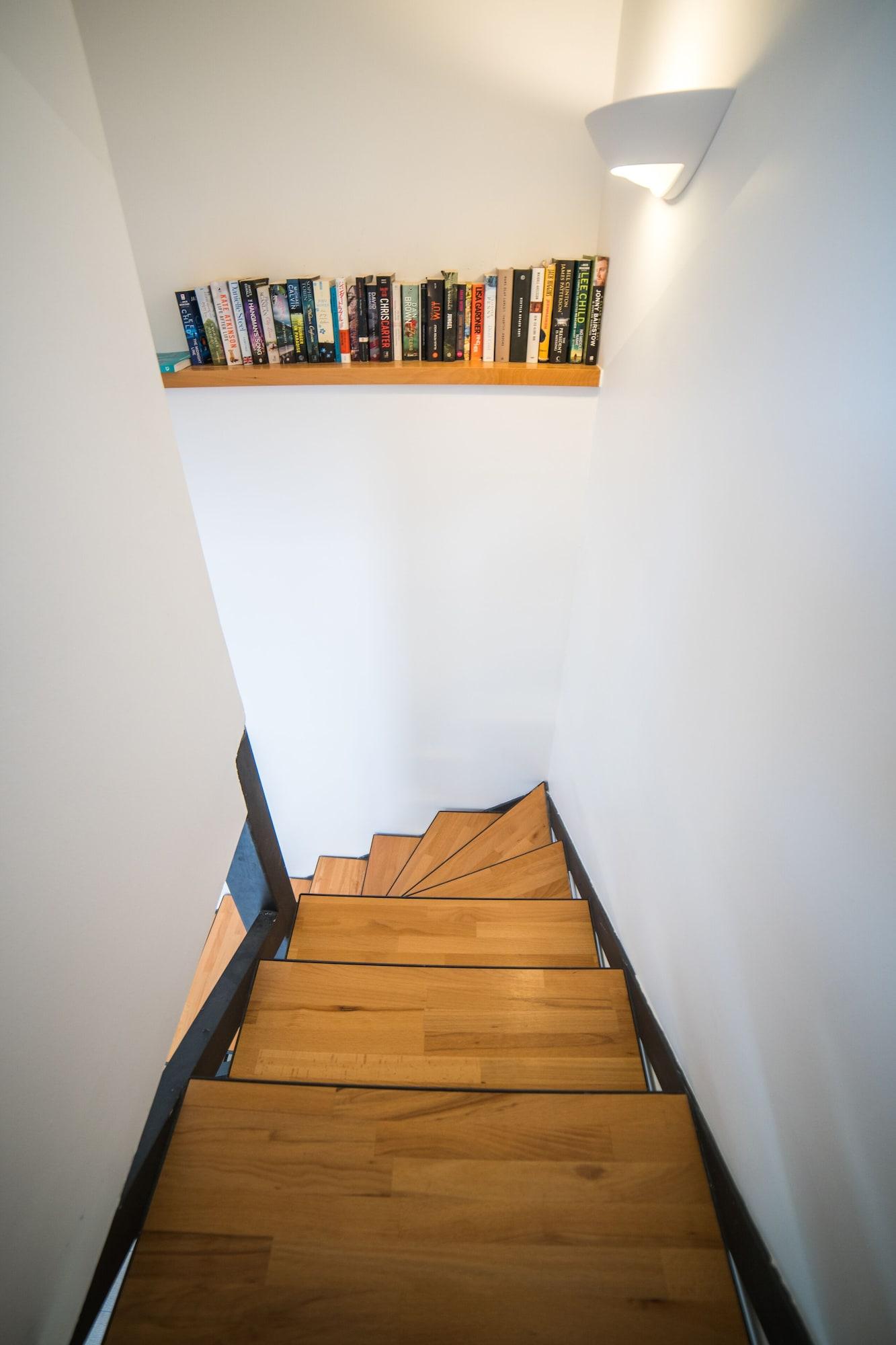 Double Deluxe City View King Bed