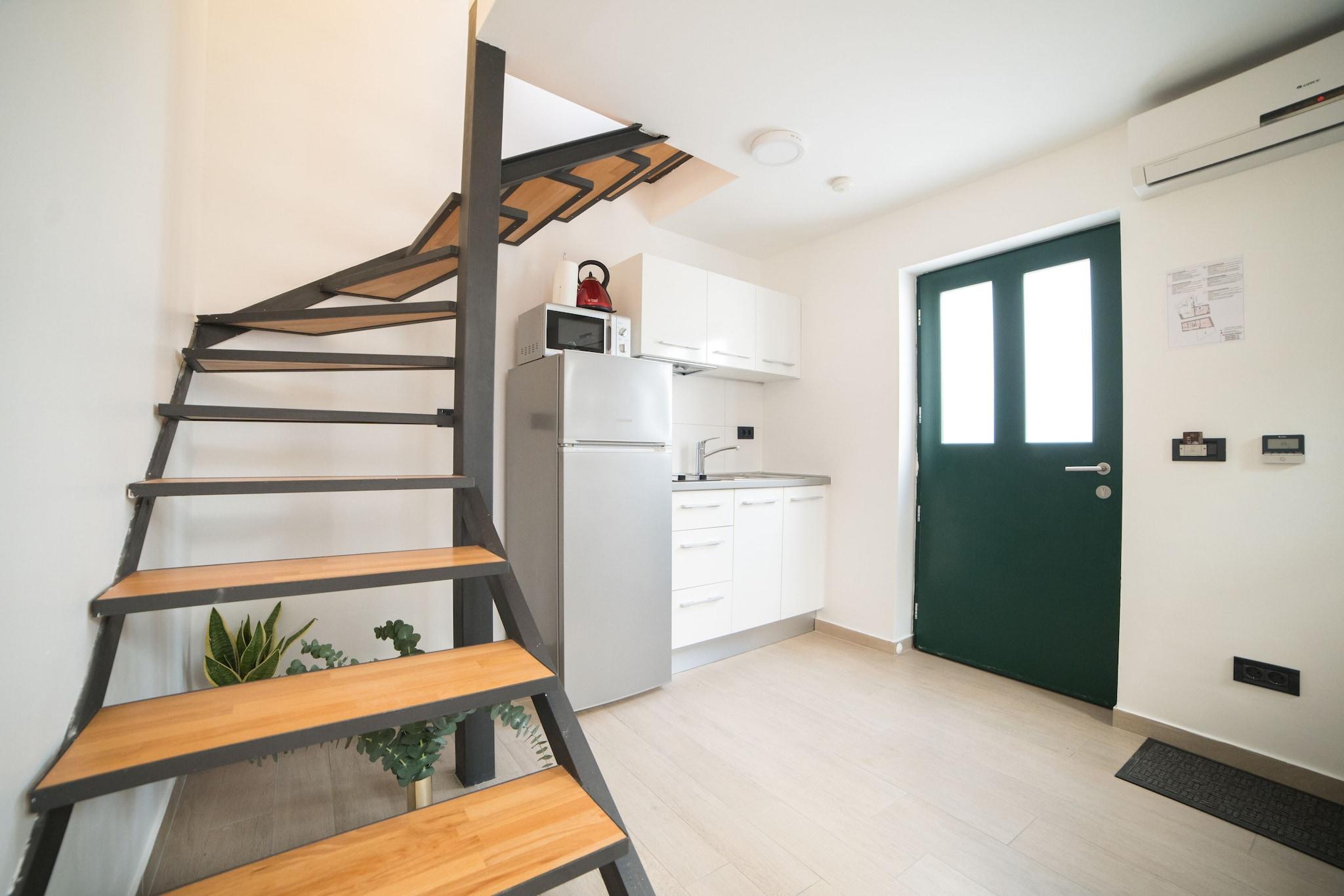 Double Deluxe City View King Bed