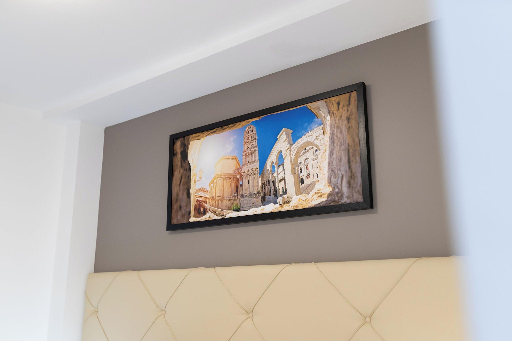 Studio King Size Bed