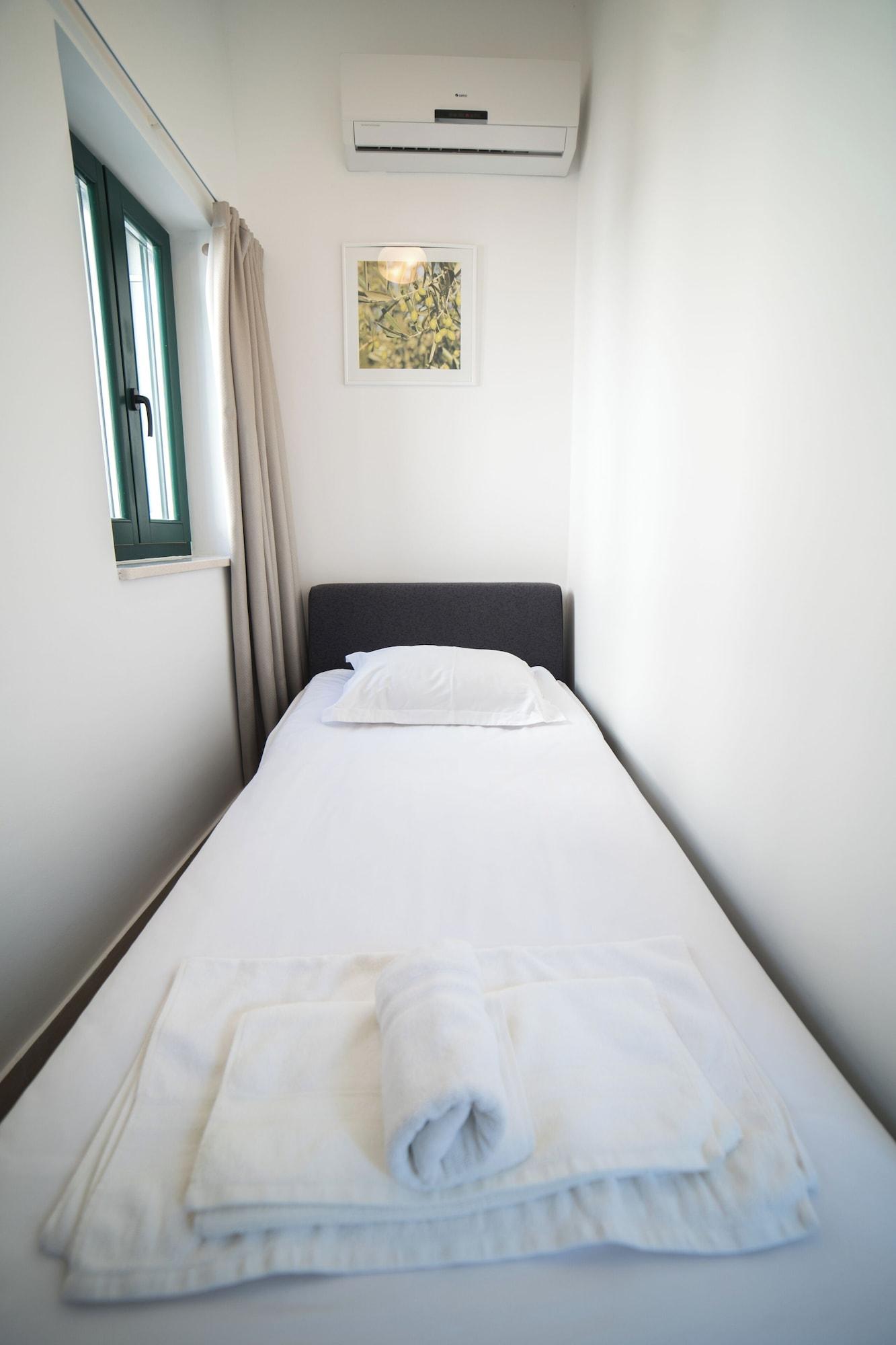 Double Deluxe City View King Bed