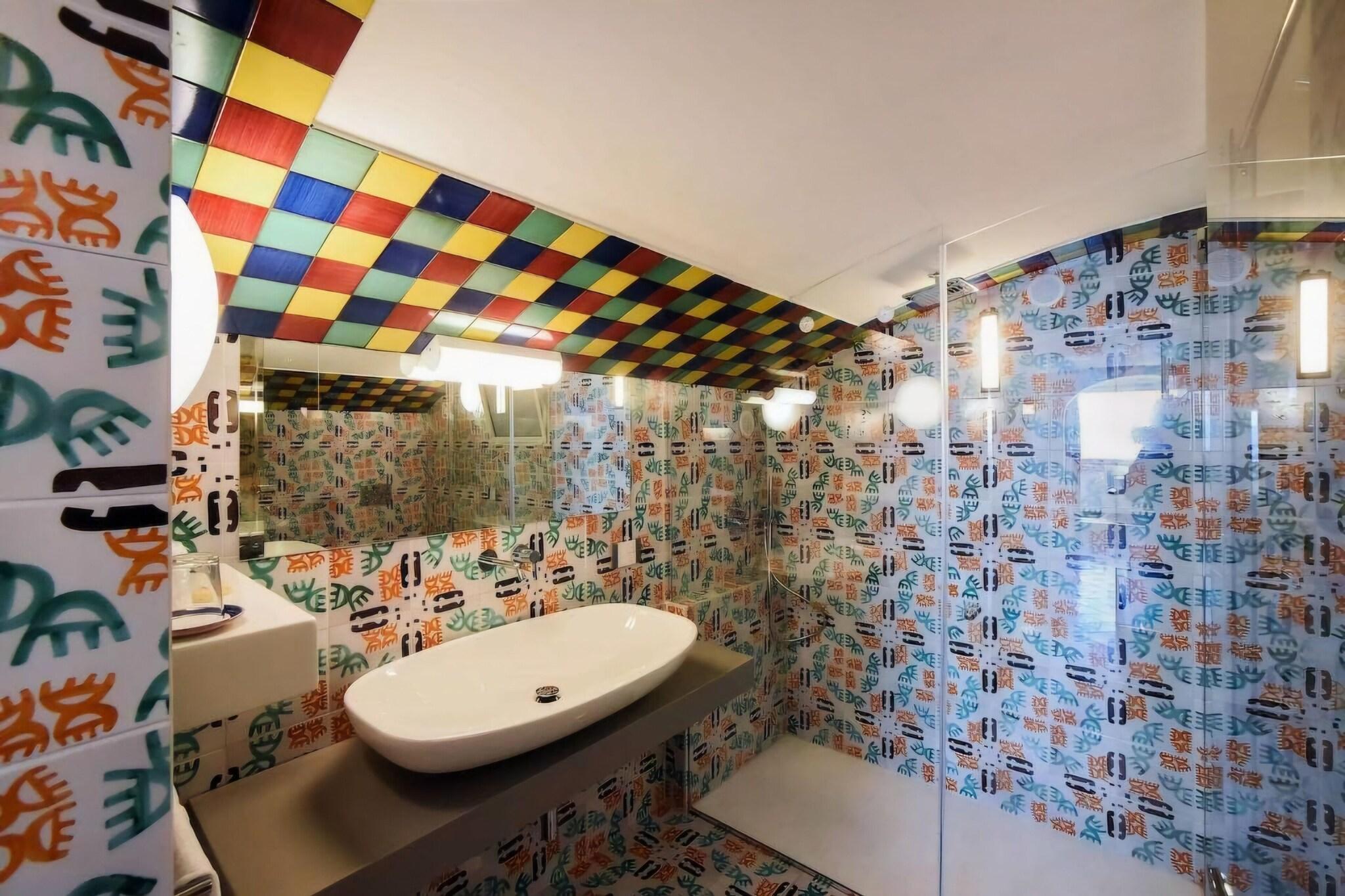 Studio King Size Bed