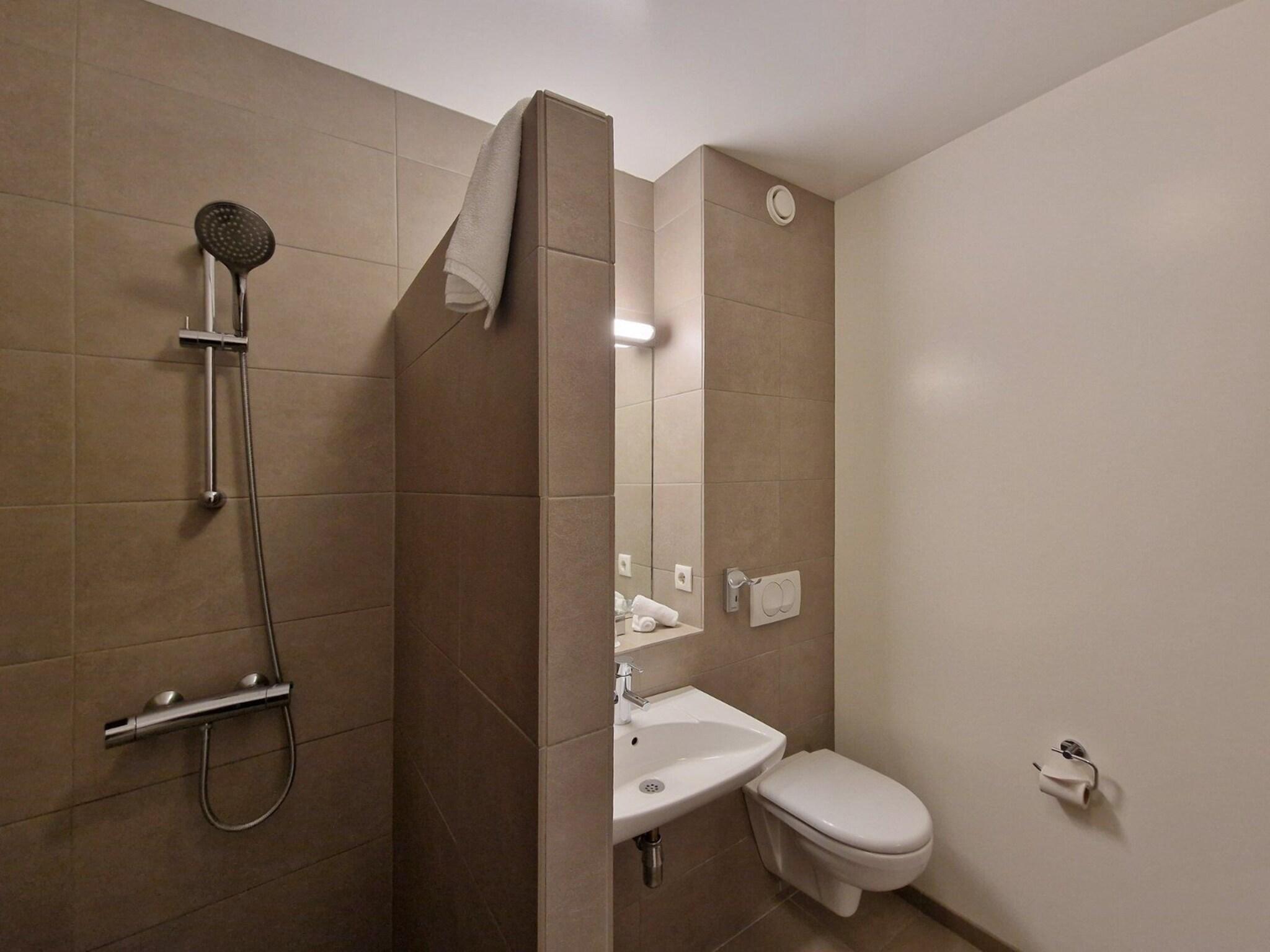 Double Queen Size Bed