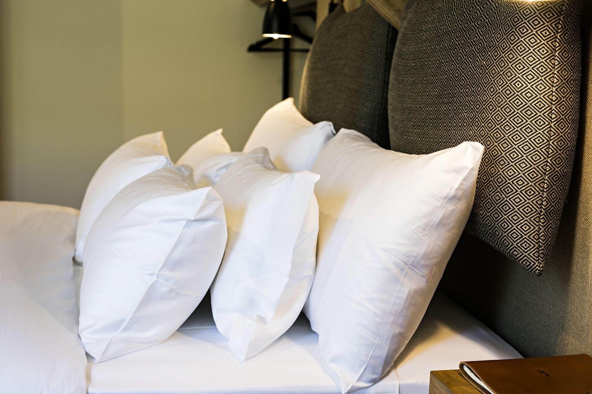 Double Deluxe Queen Bed