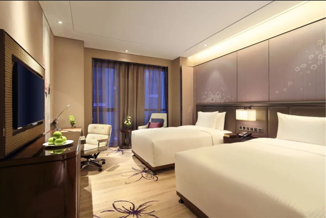 Twin Deluxe Superior