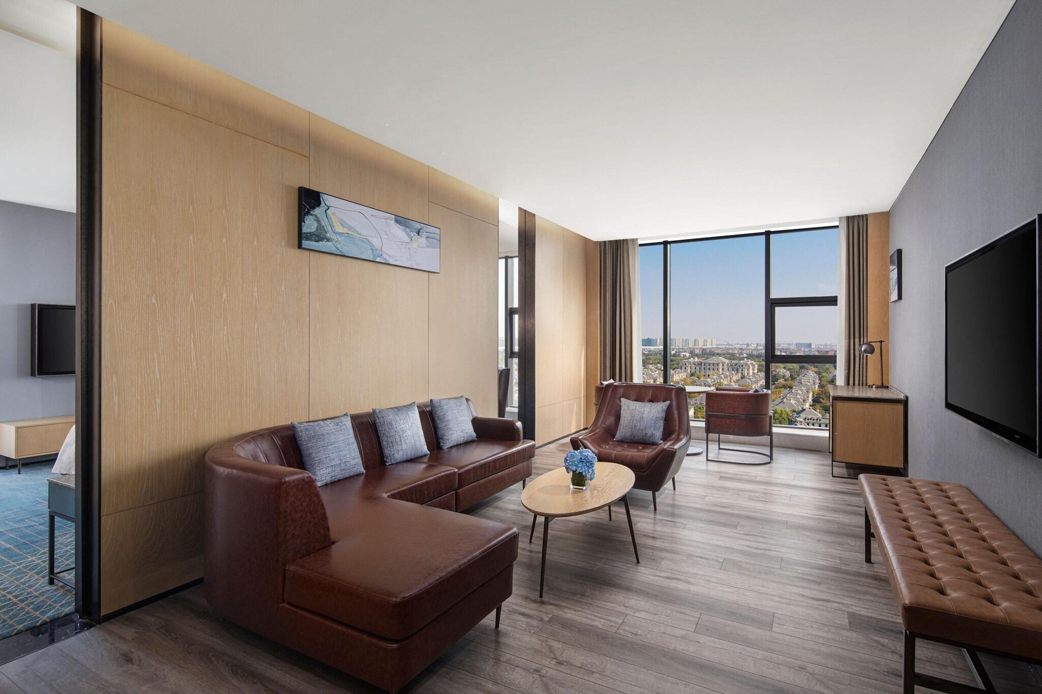 Suite King Bed One Bedroom 