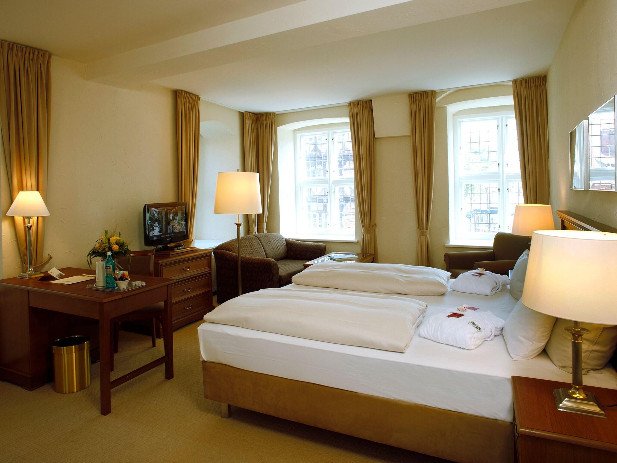 Junior Suite King Size Bed