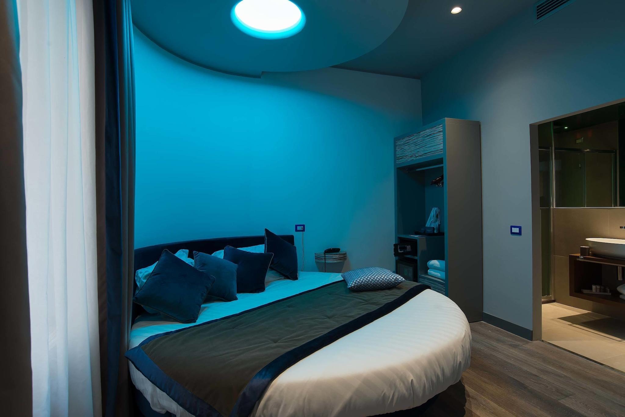 Double Deluxe Queen Bed