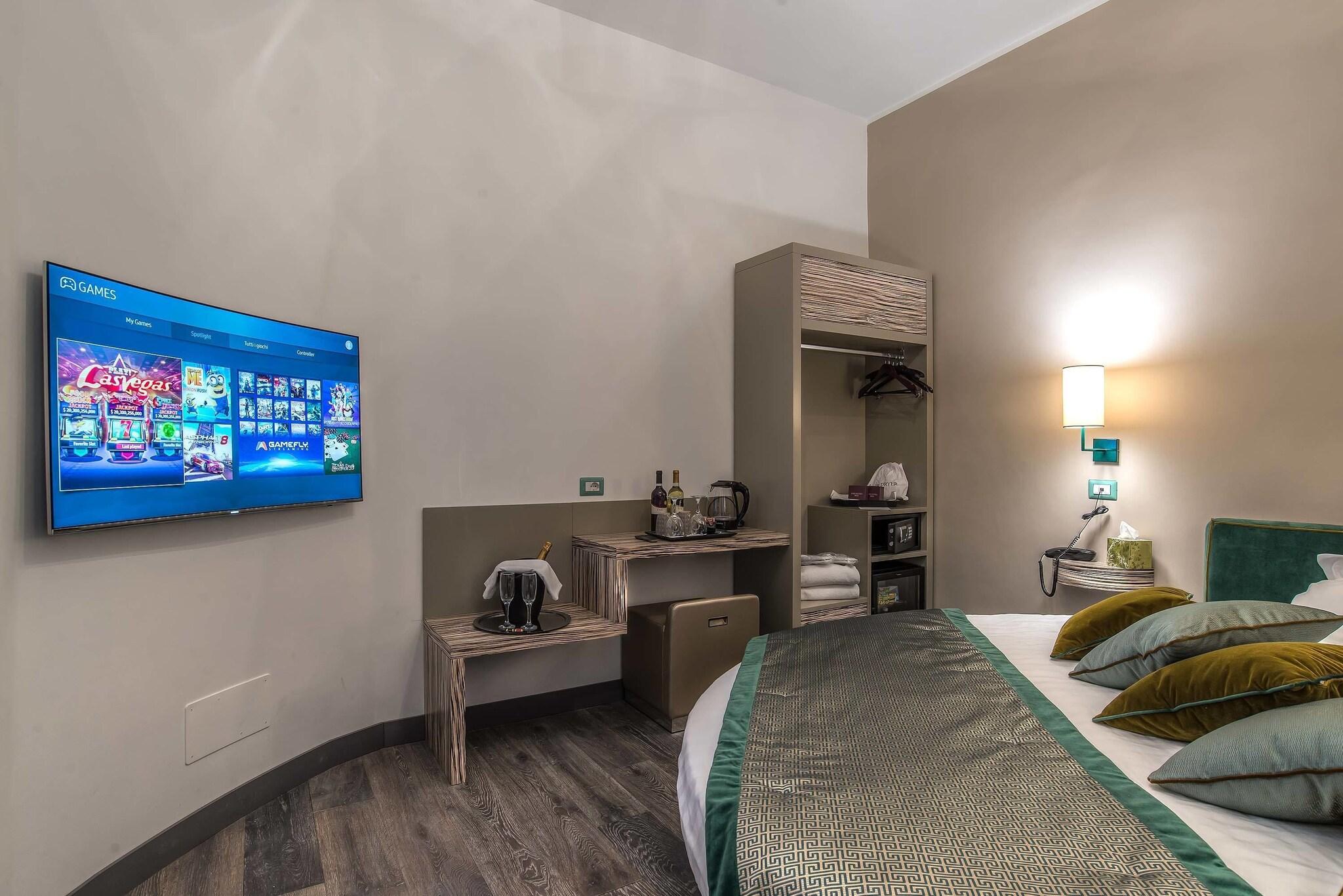 Double Deluxe King Bed