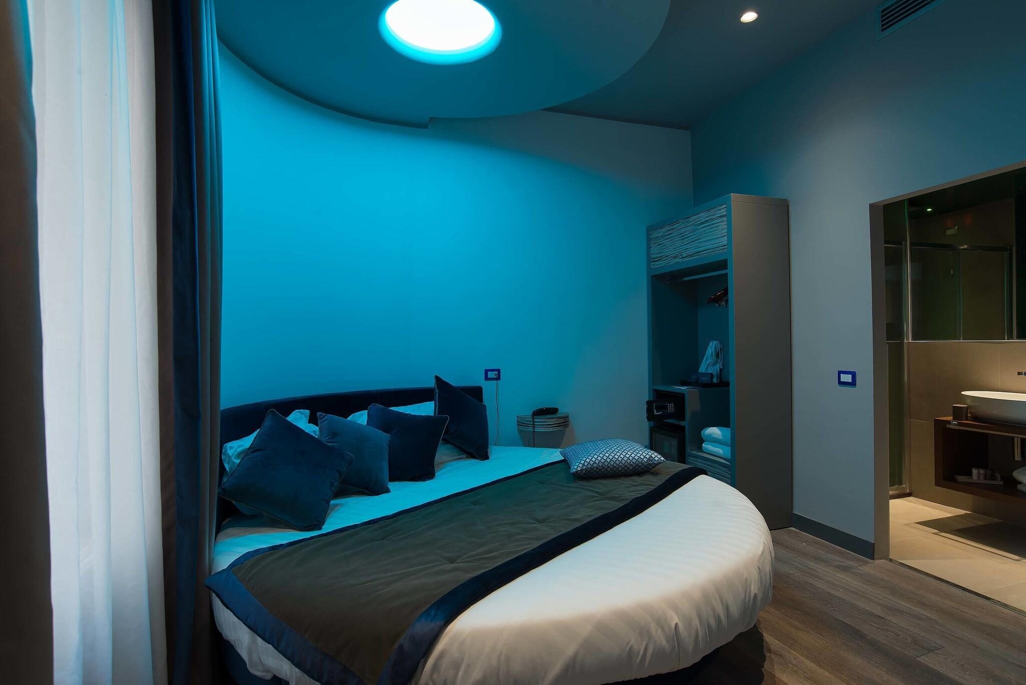 Double Deluxe Queen Bed