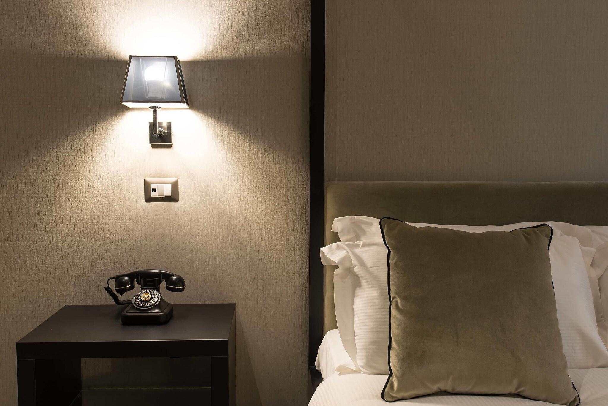 Double Deluxe Queen Bed