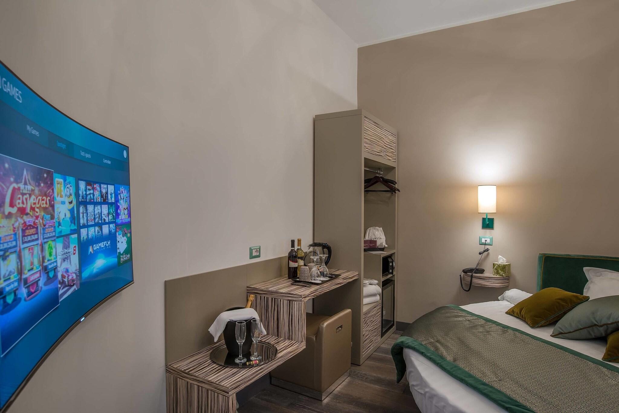 Double Deluxe Queen Bed