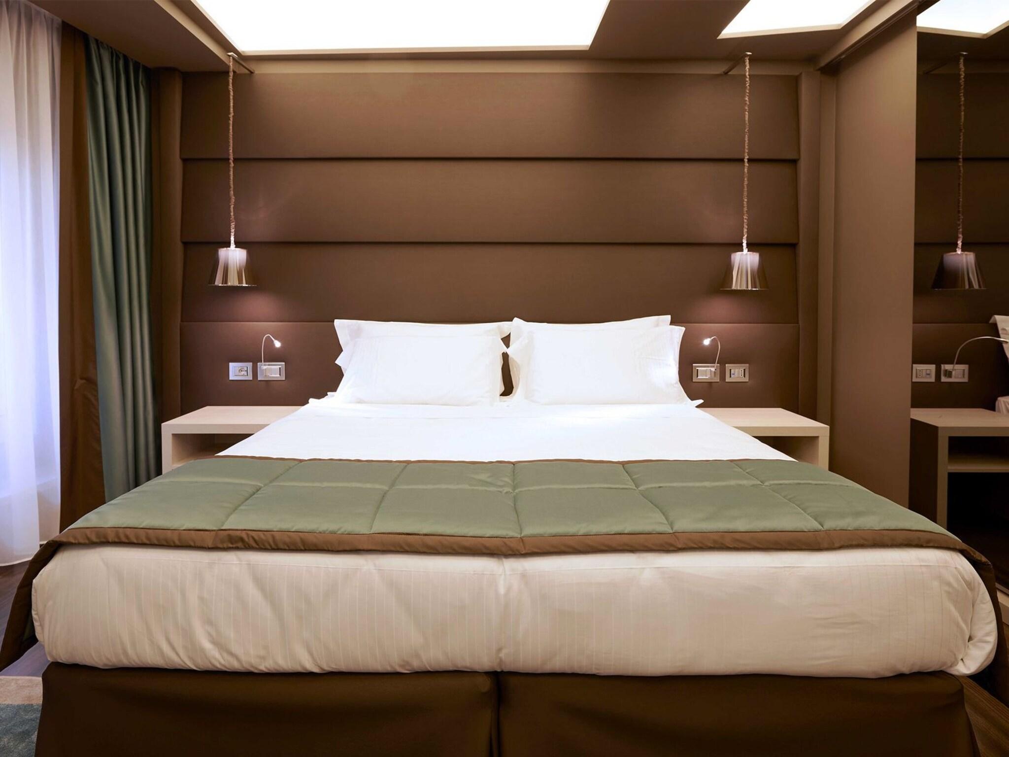 Double Classic King Bed