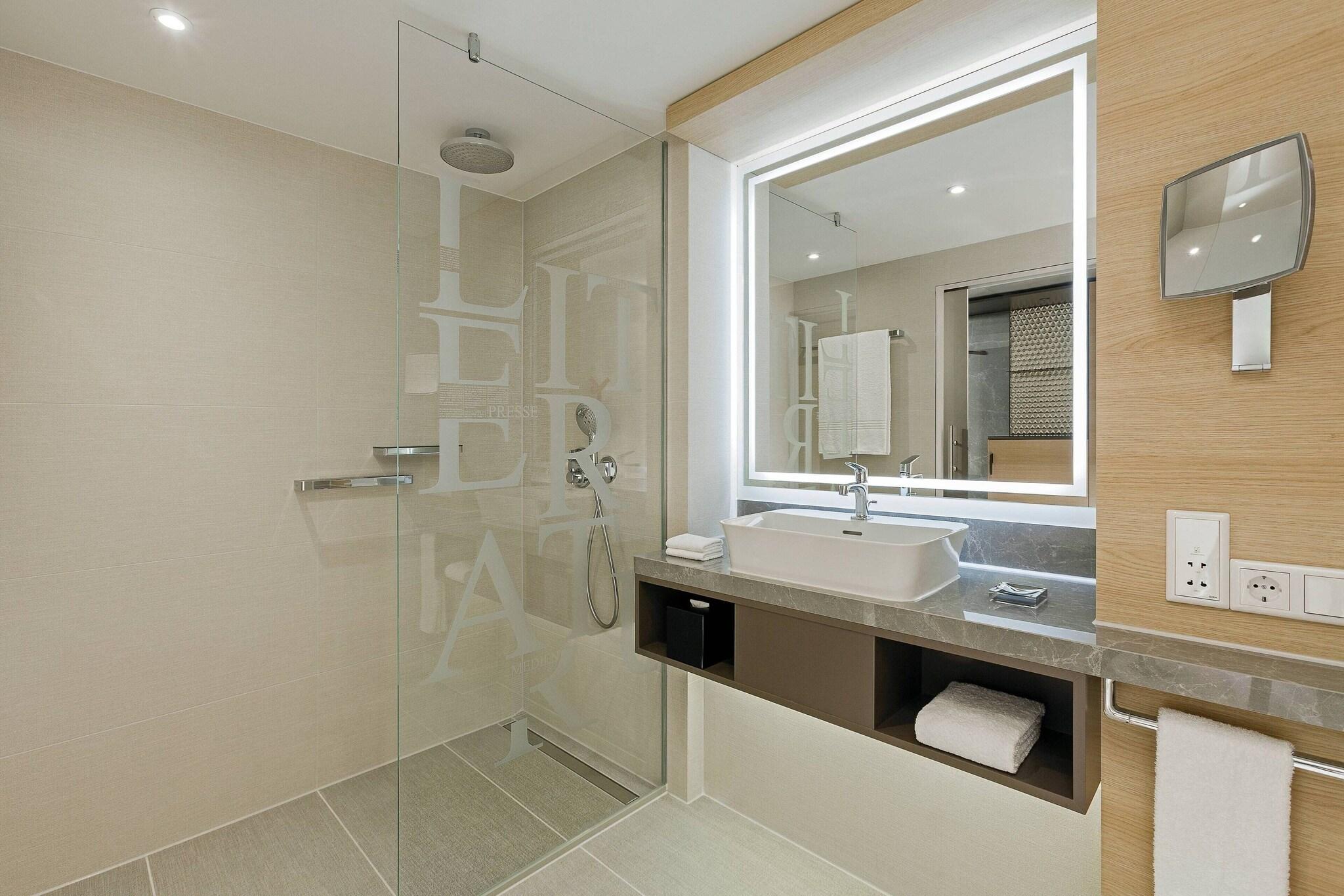 Double Executive King Bed