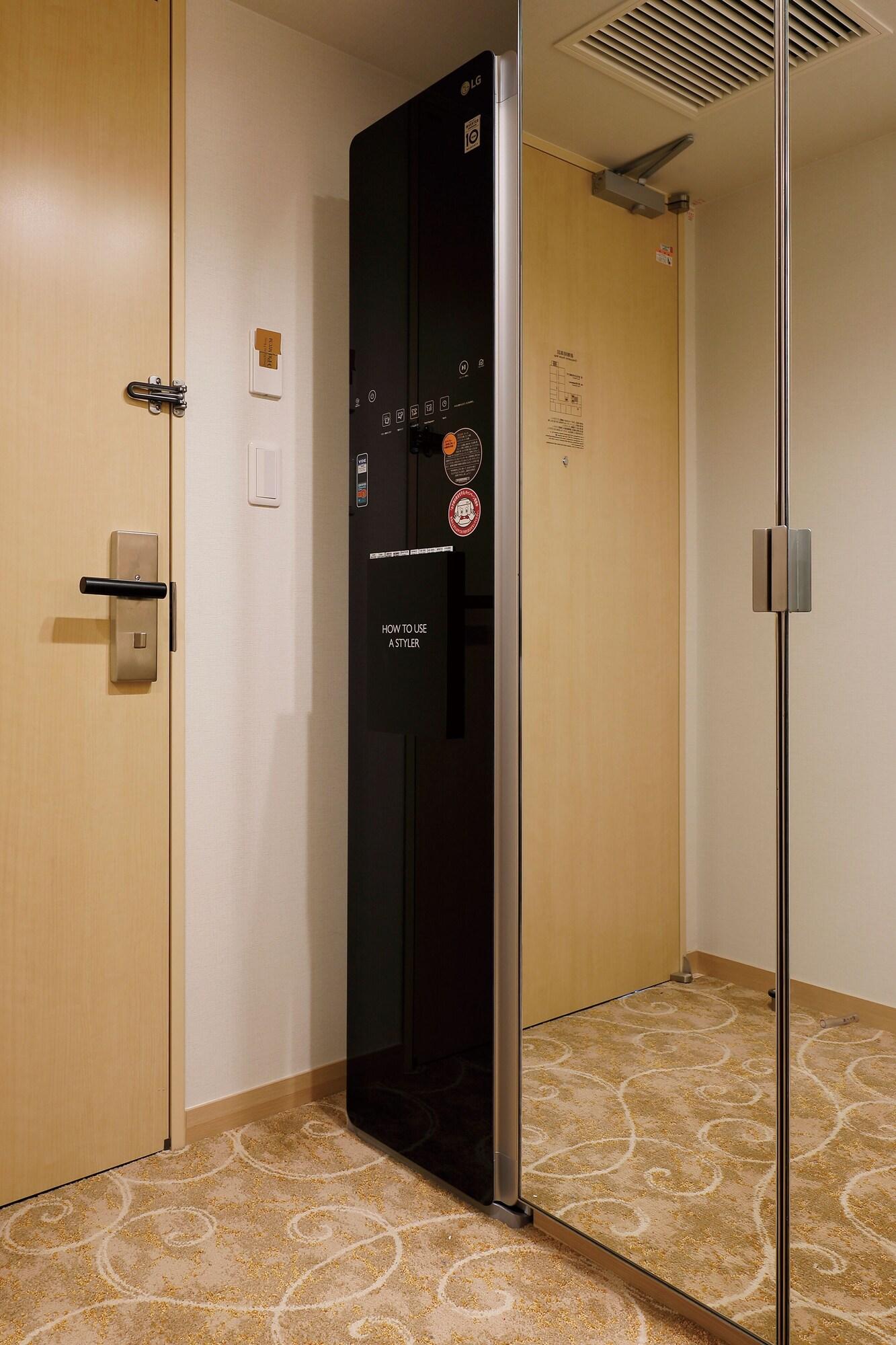 Suite Two Double Beds Non Smoking