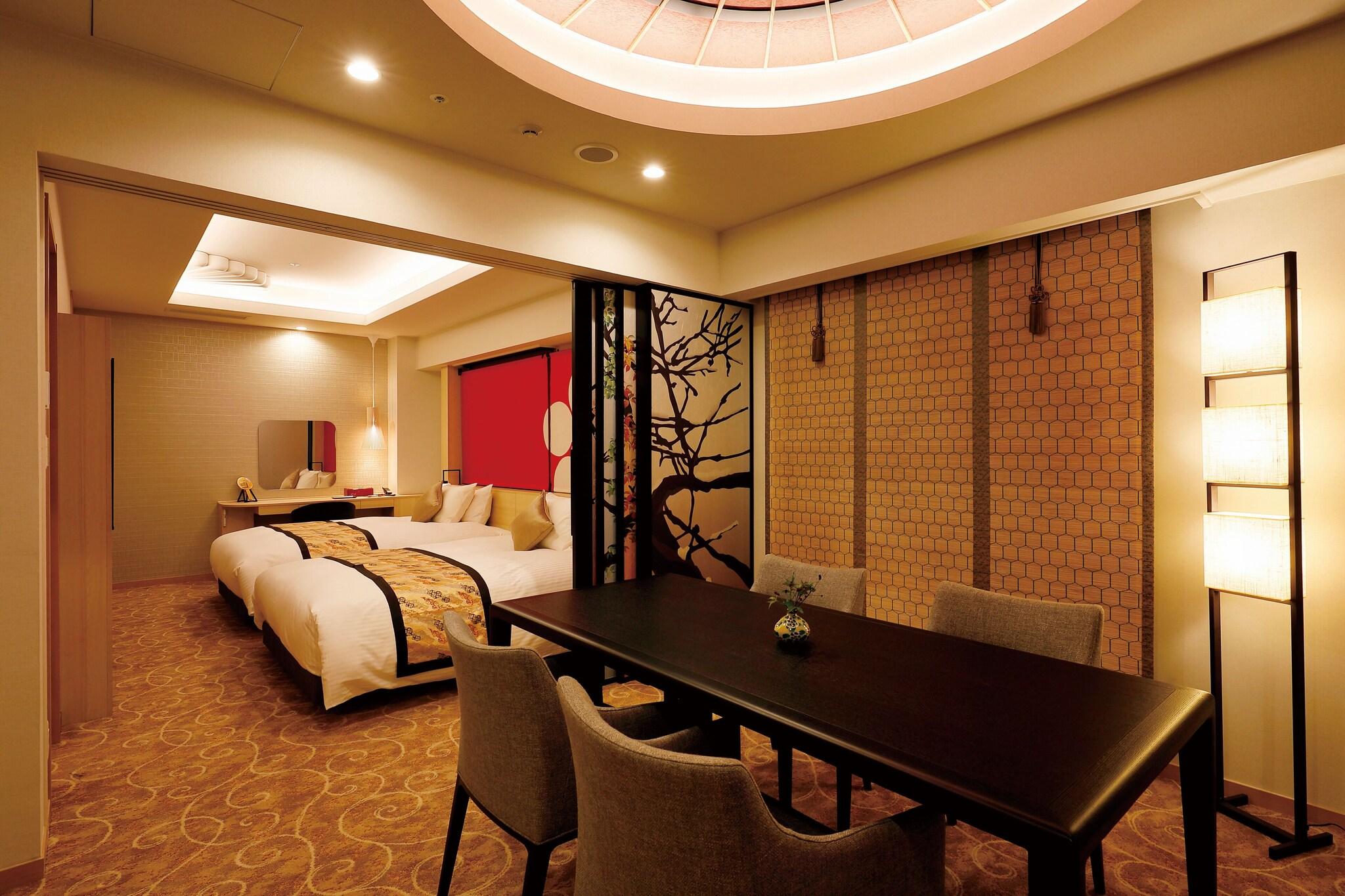 Suite Two Double Beds Non Smoking