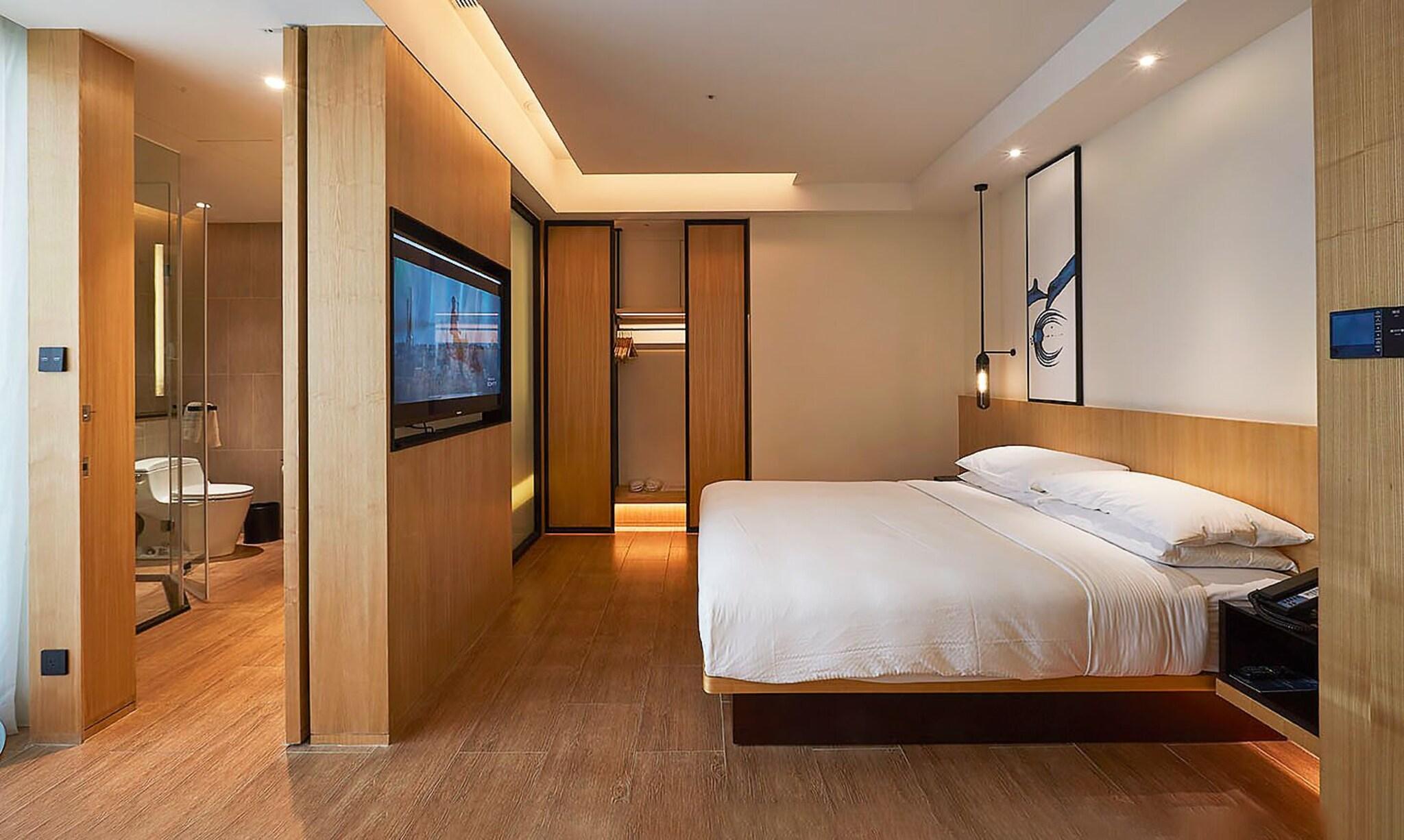 Double King Size Bed