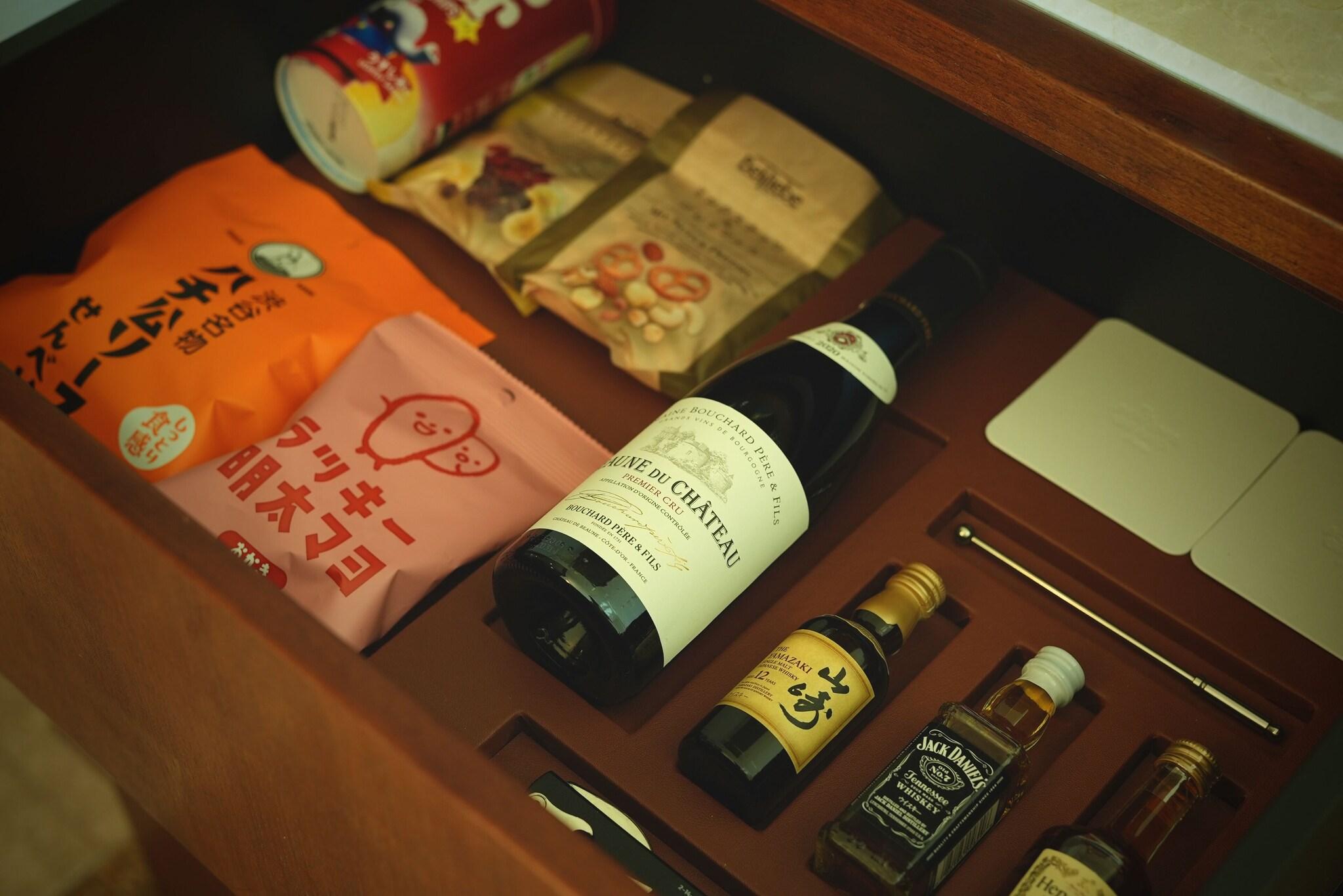 Family Room City View