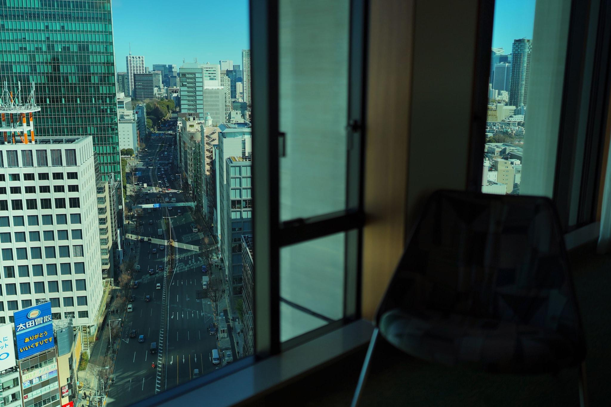 Double City View Queen Bed